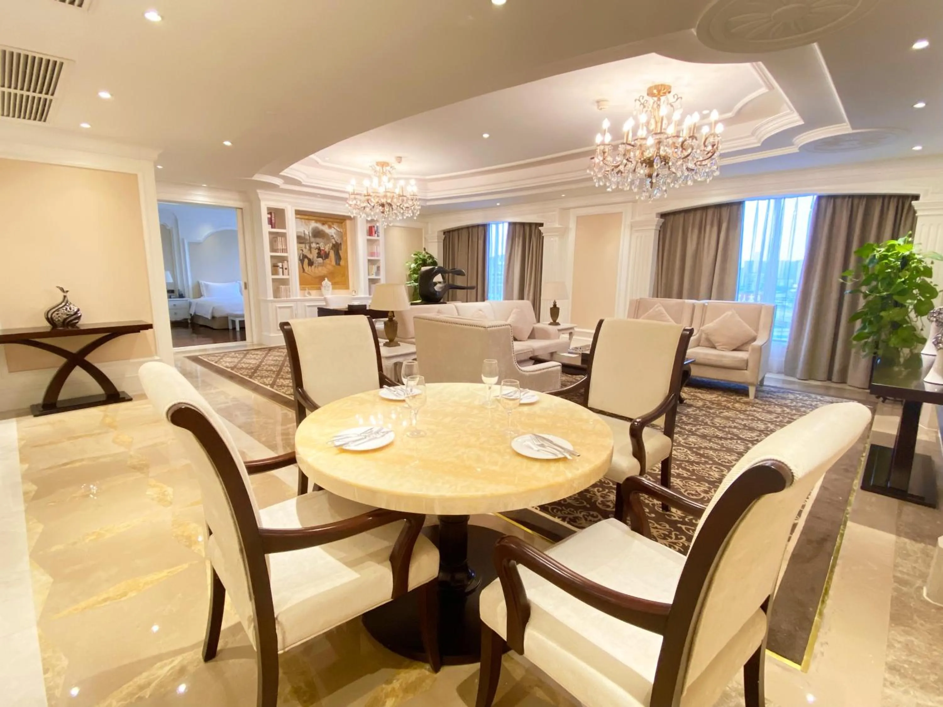 Photo of the whole room in Holiday Inn Foshan Nanhai Central by IHG