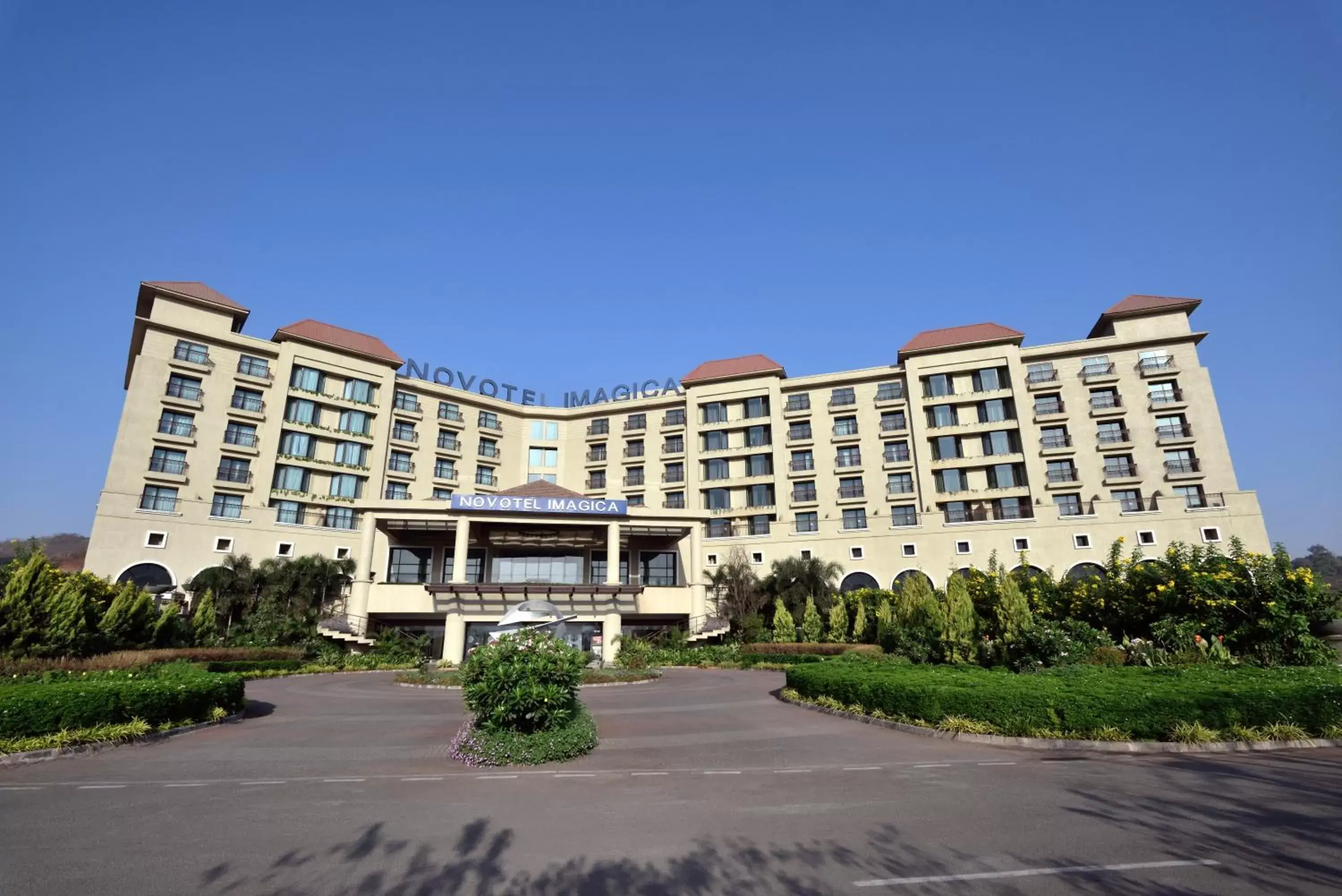 Facade/entrance in Novotel Imagicaa Khopoli