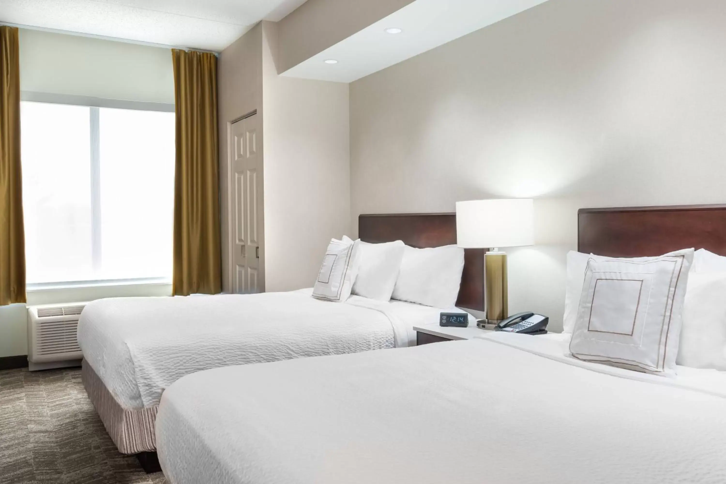 Bedroom, Bed in SpringHill Suites by Marriott Cleveland Solon