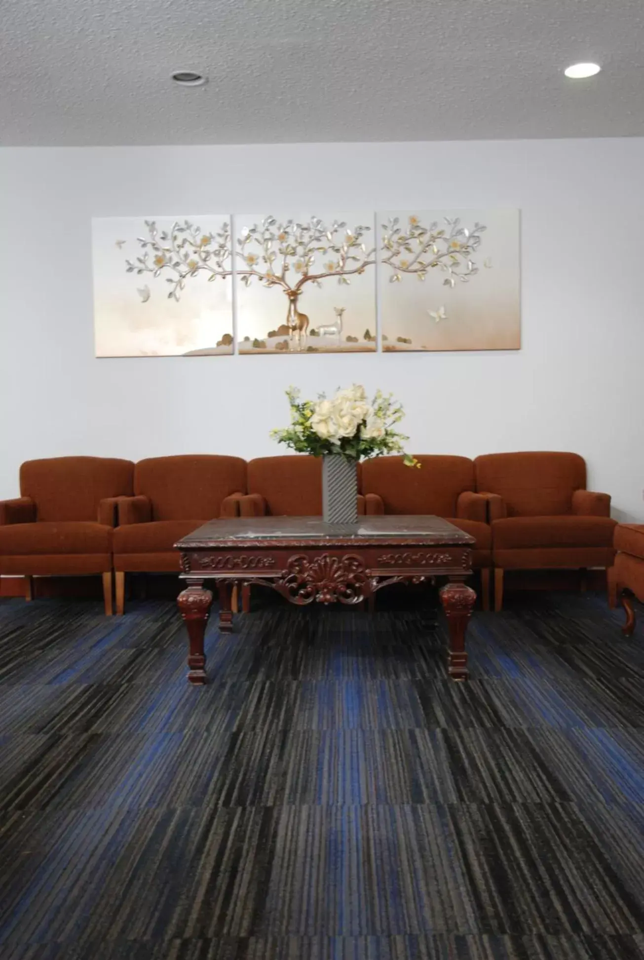 Facade/entrance, Seating Area in Country Garden Hotel