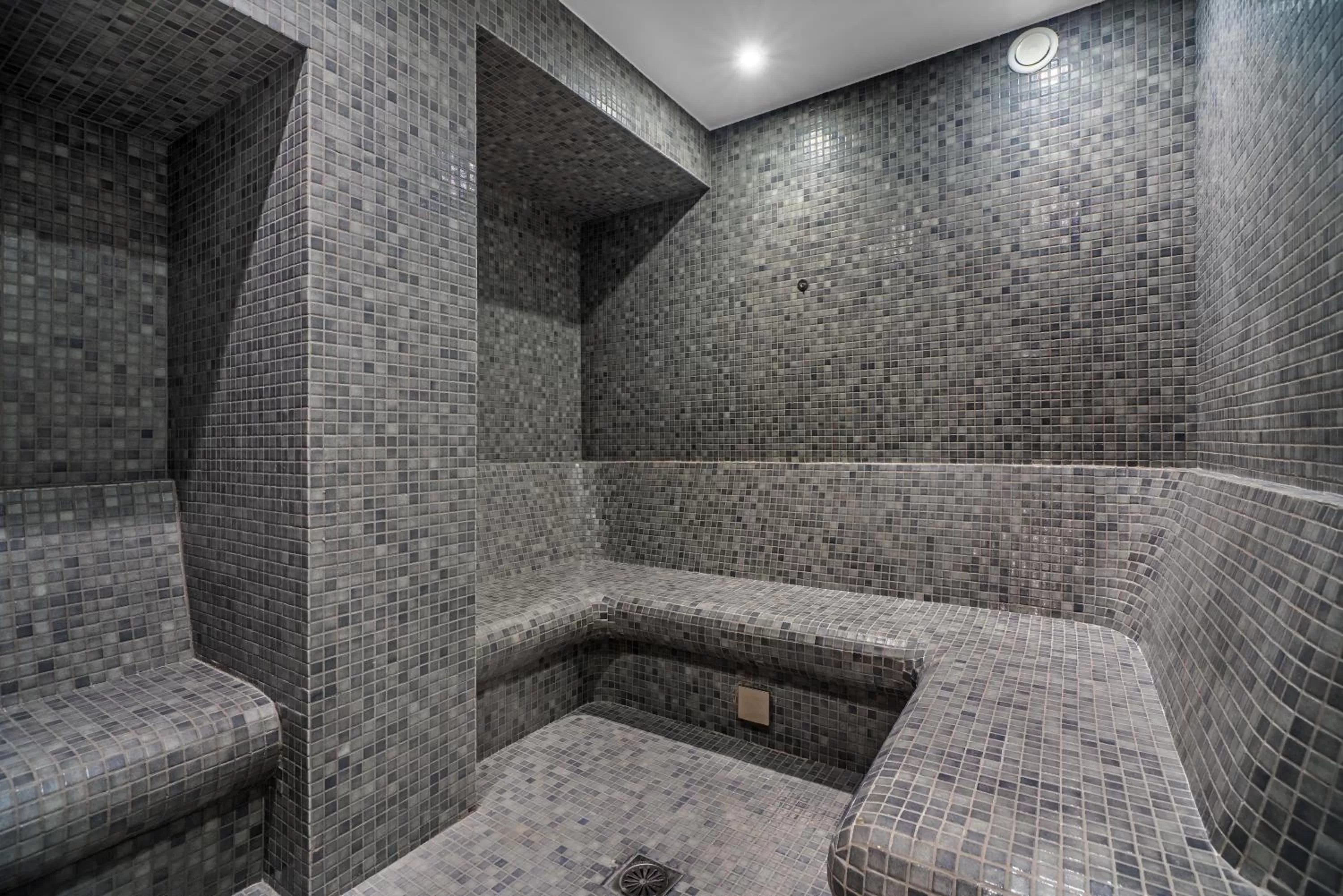 Sauna in Glyfada Riviera Hotel