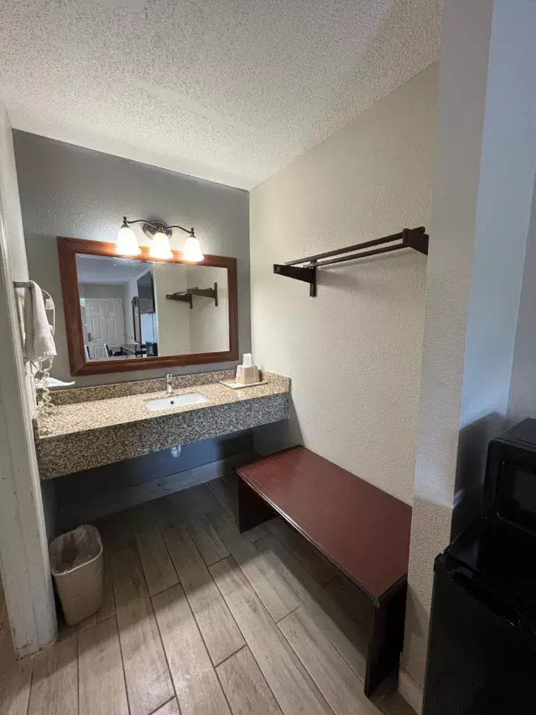 Bathroom in Western Motel