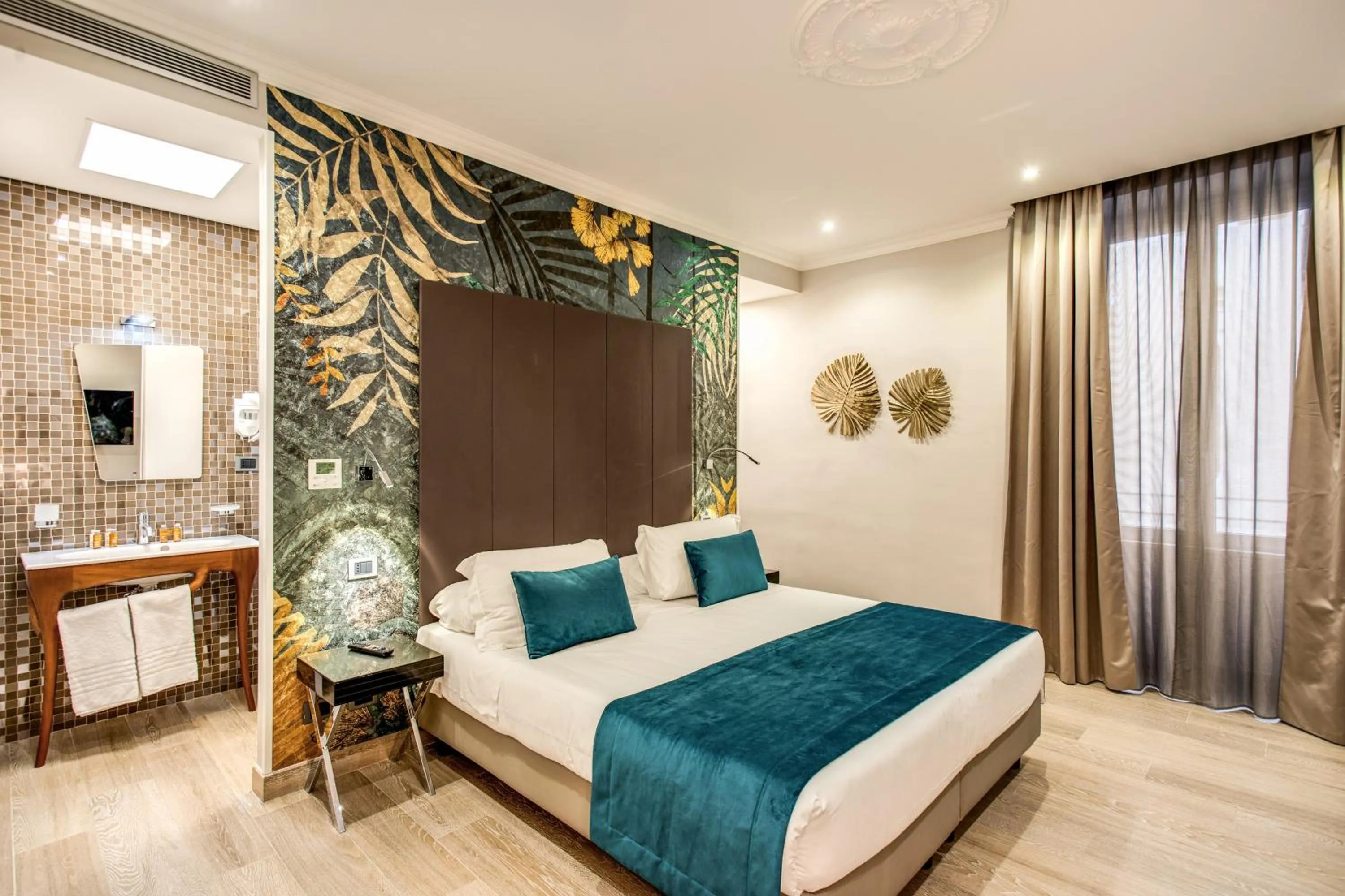 Photo of the whole room, Bed in Relais De La Poste