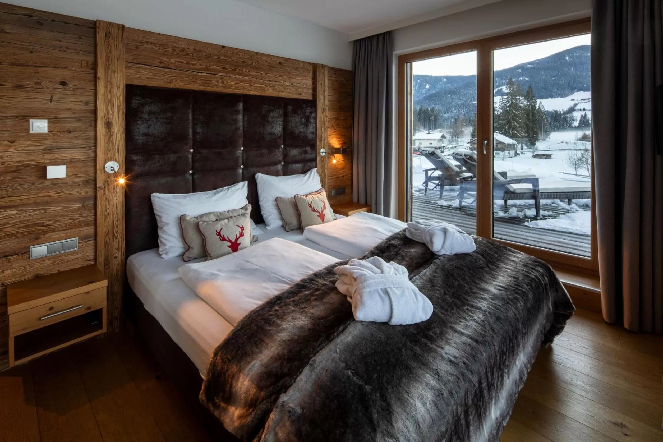 Photo of the whole room, Bed in APART Resort Westendorf