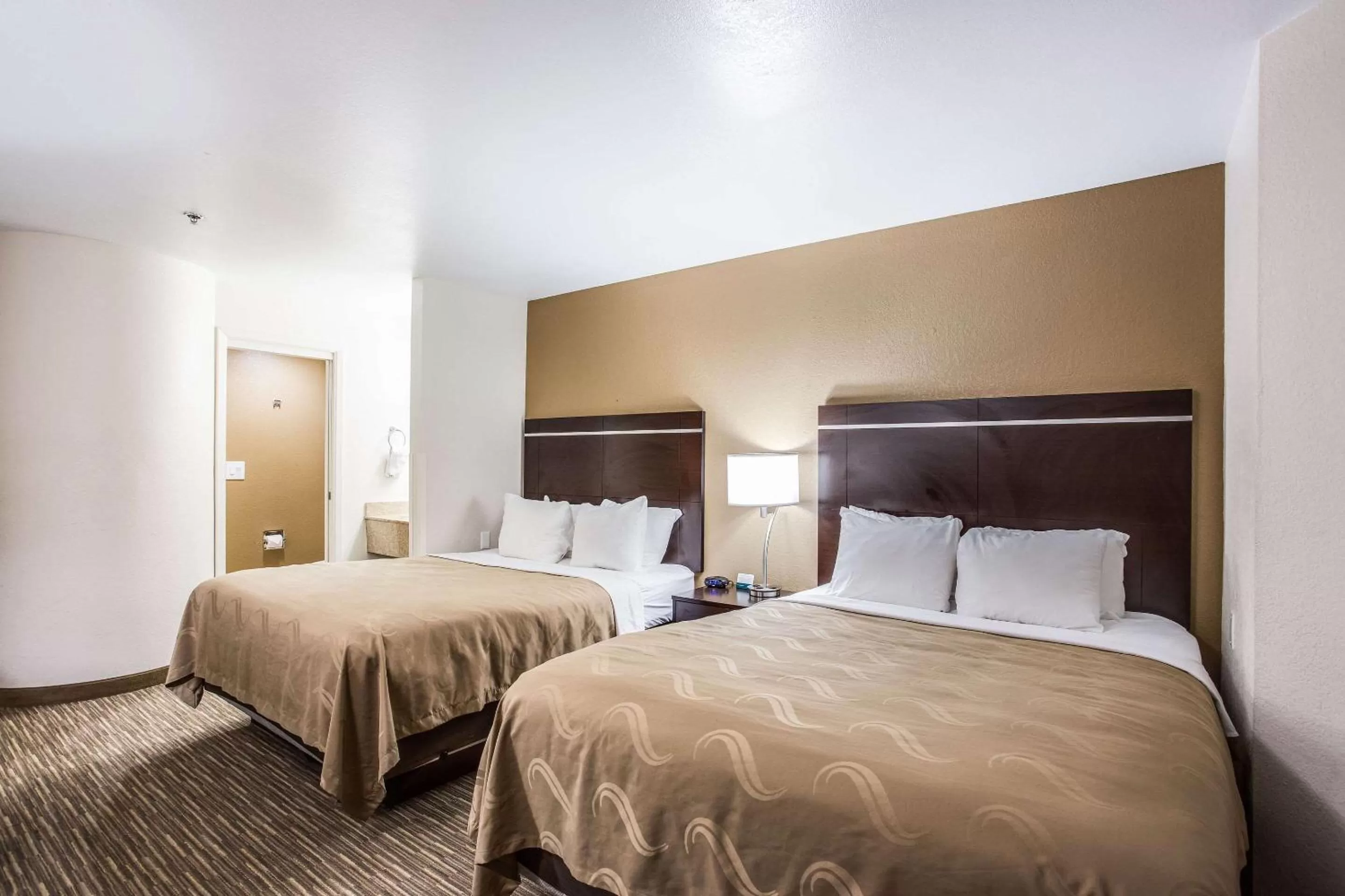 Photo of the whole room, Bed in Quality Inn & Suites Meridian - West Boise