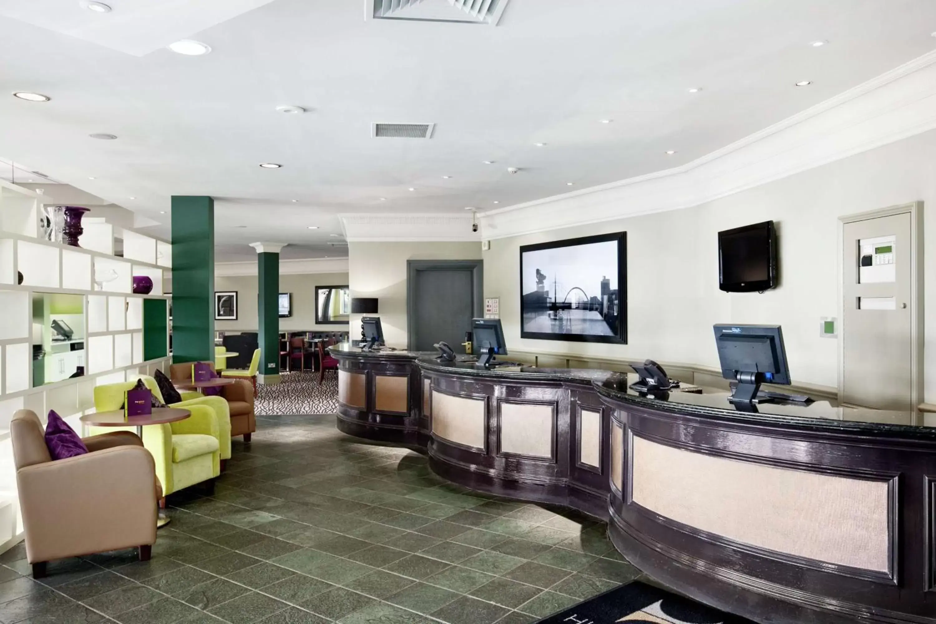 Lobby or reception, Lobby/Reception in Doubletree By Hilton Glasgow Strathclyde