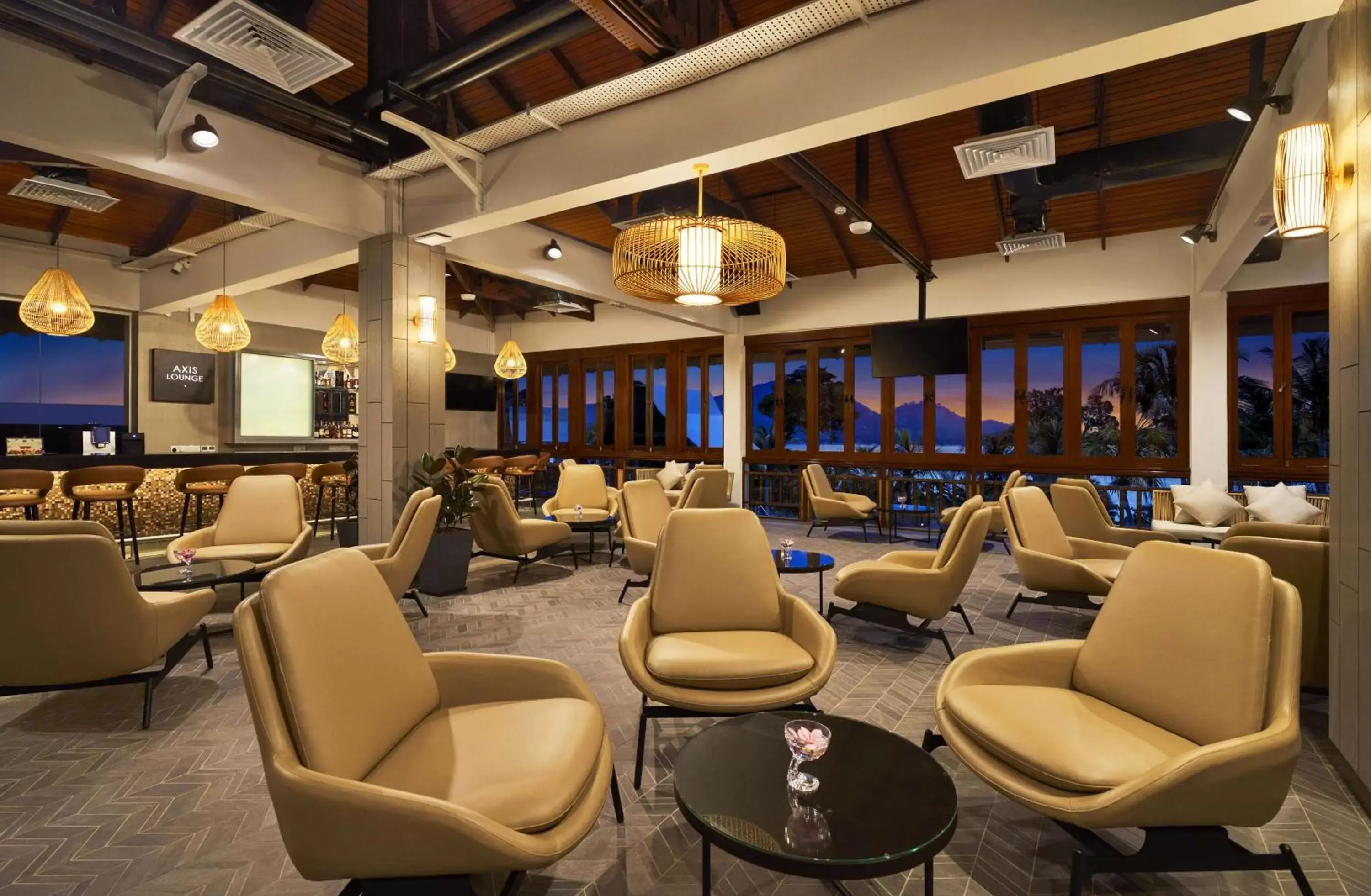 Lounge or bar, Lounge/Bar in DoubleTree by Hilton Damai Laut