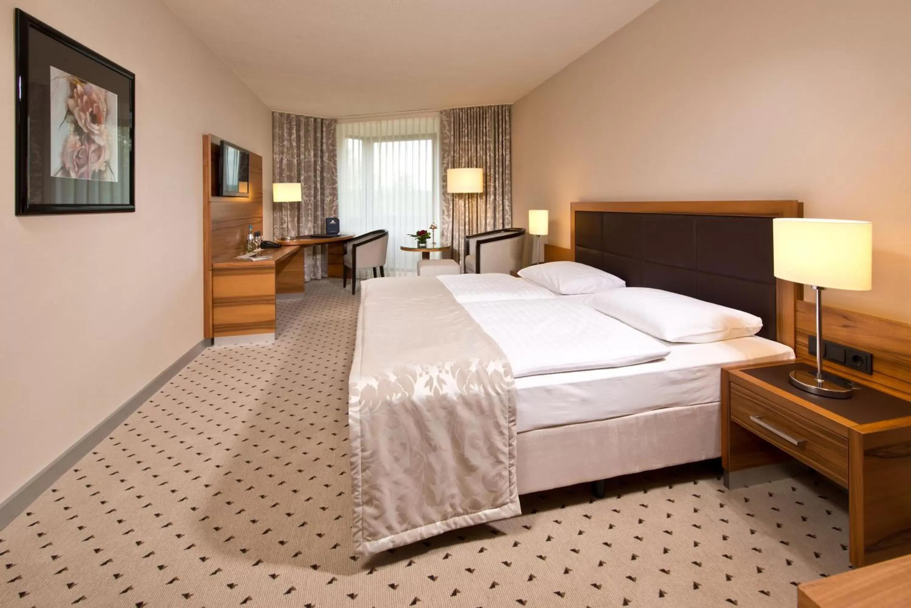 Bed in Maritim Hotel Bad Homburg