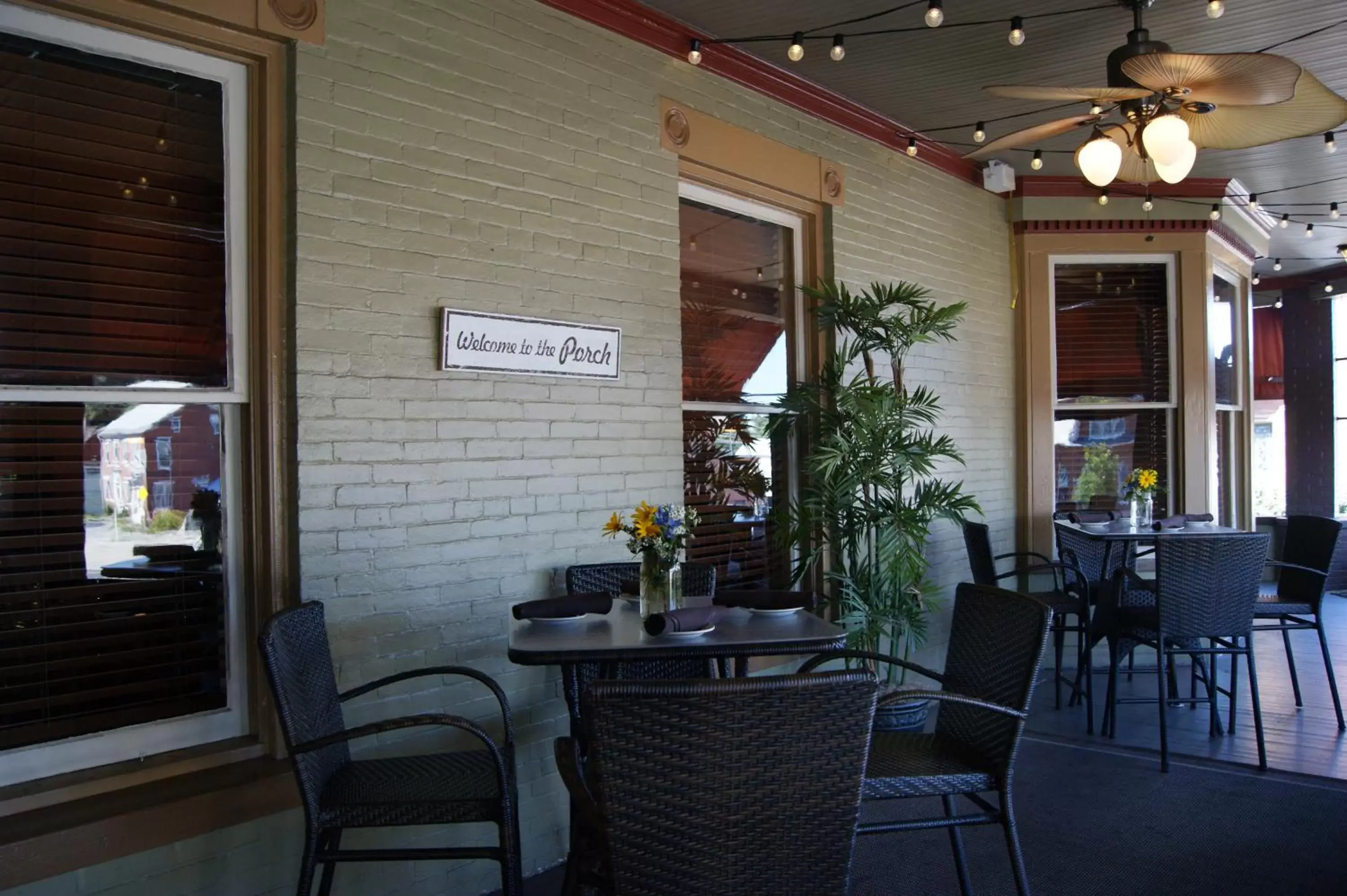 Property building in Altland House Inn & Suites Property building in Altland House Inn & Suites