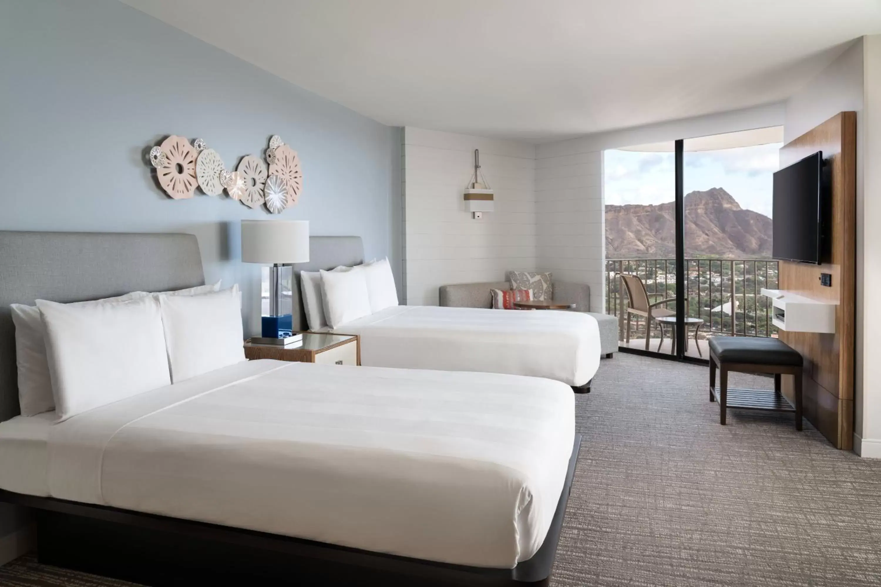 Diamond Head Ocean View, Guest room, 2 Double, Balcony in Waikiki Beach Marriott Resort & Spa