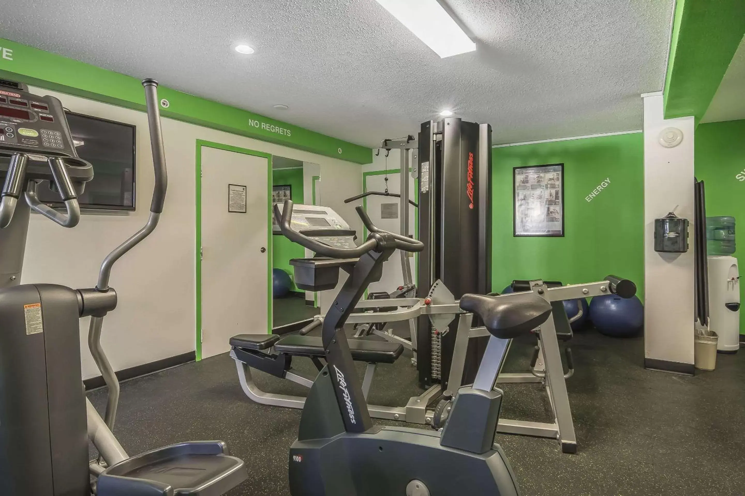 Fitness centre/facilities, Fitness Center/Facilities in Quality Hotel and Conference Centre Fort McMurray