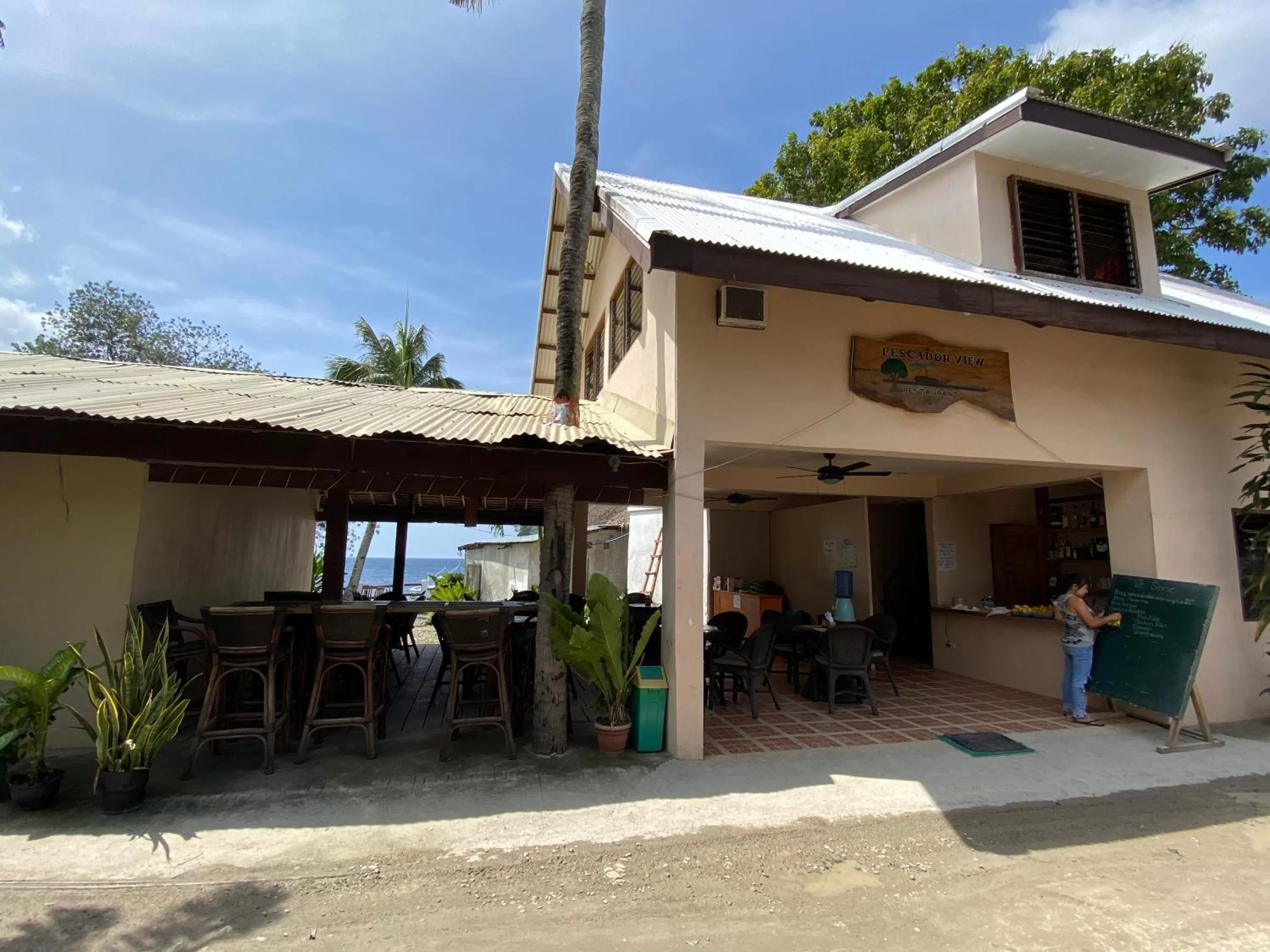 Restaurant/places to eat in Pescador View - Beach Resort & Restaurant