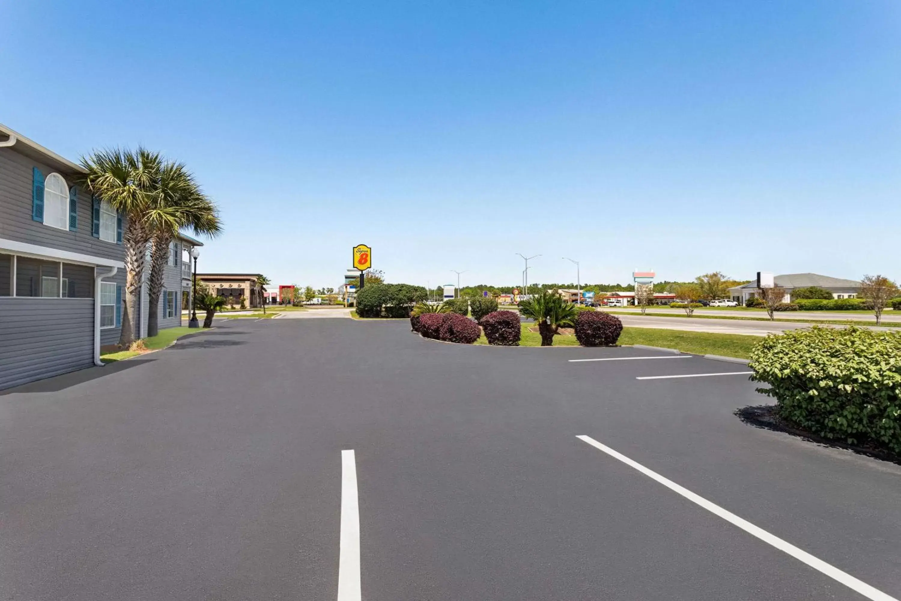 Property building in Super 8 by Wyndham Foley Property building in Super 8 by Wyndham Foley