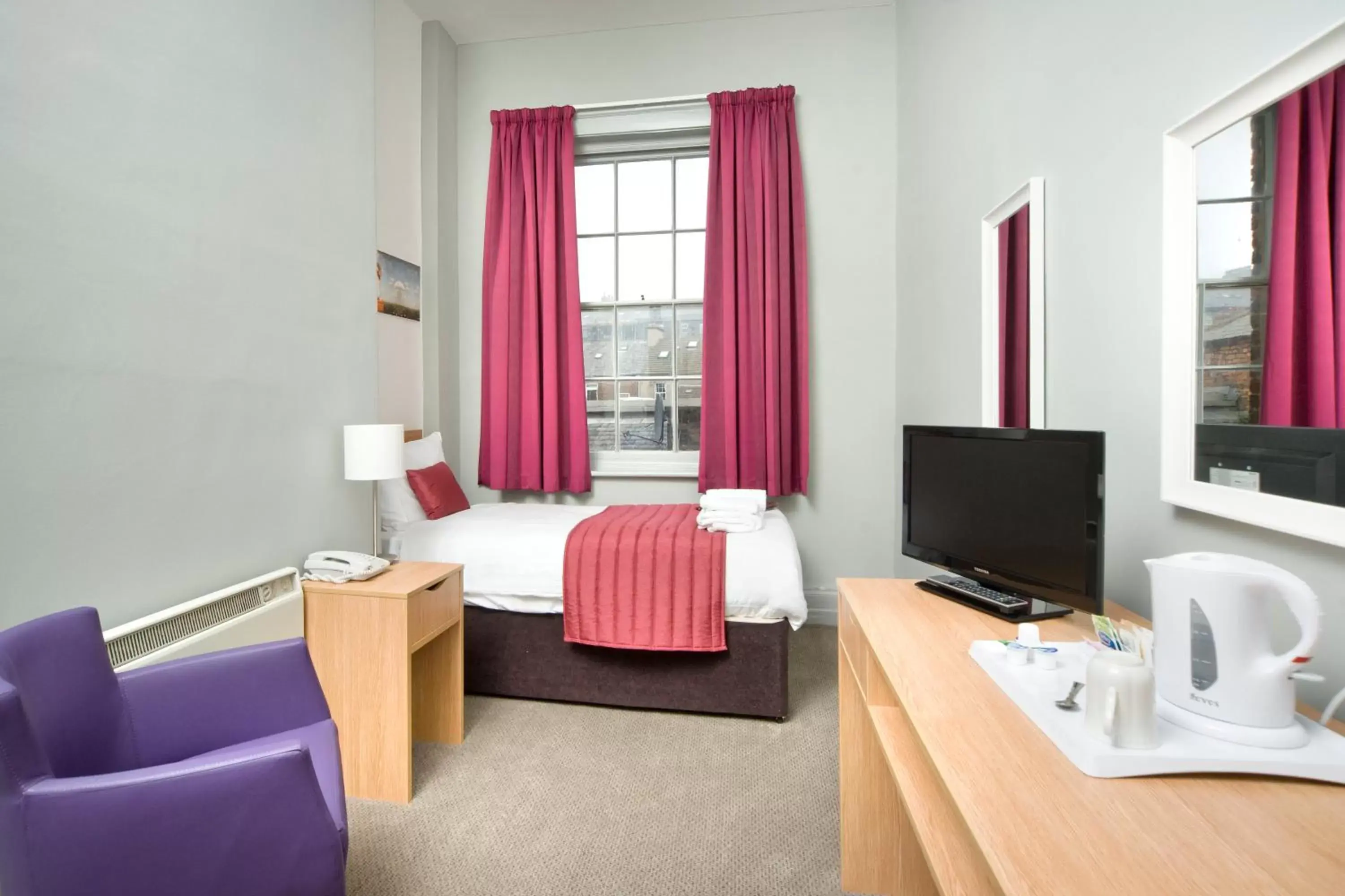 Standard Single Room in The Great Western Hotel