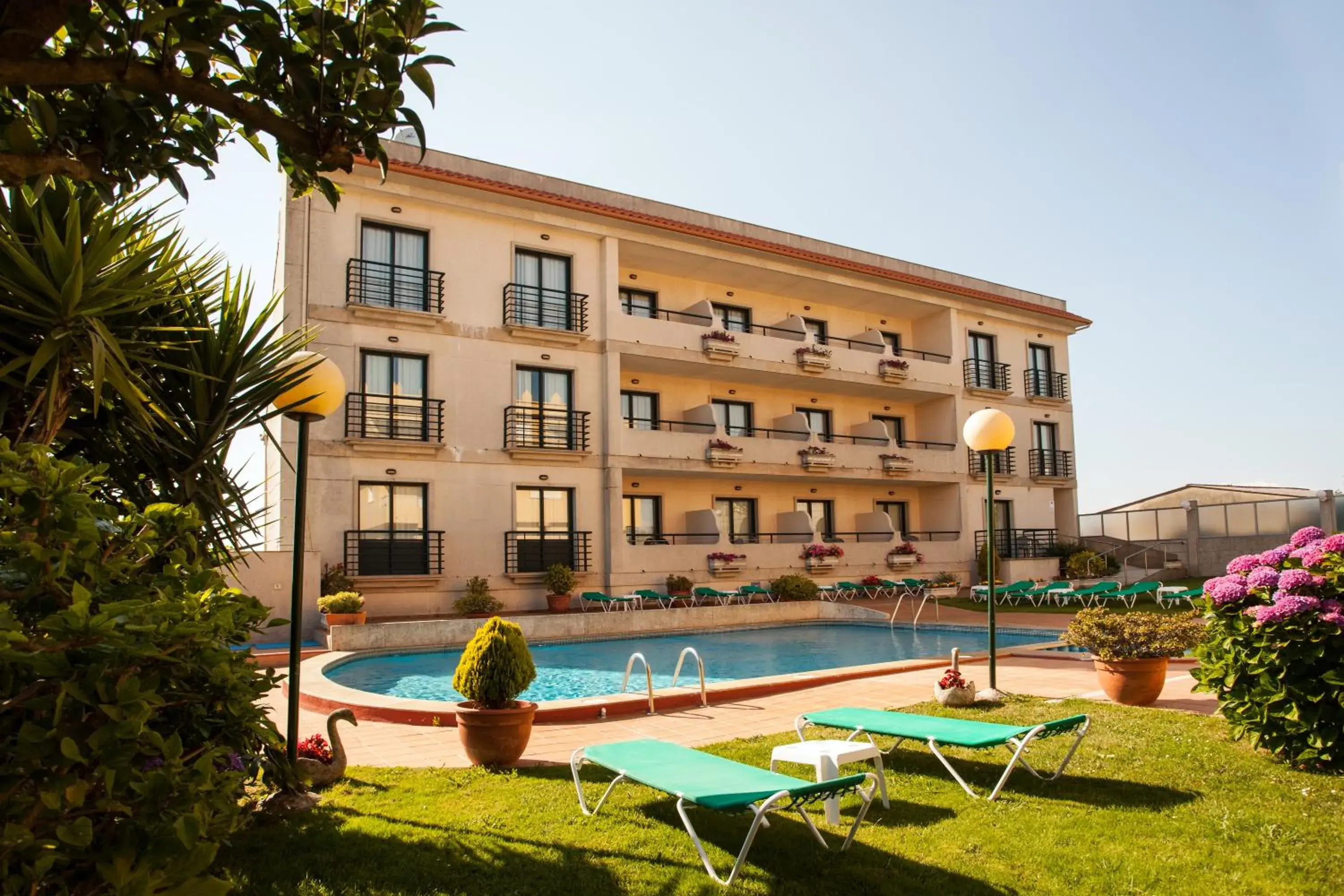 Activities, Property Building in Hotel Oca Vermar