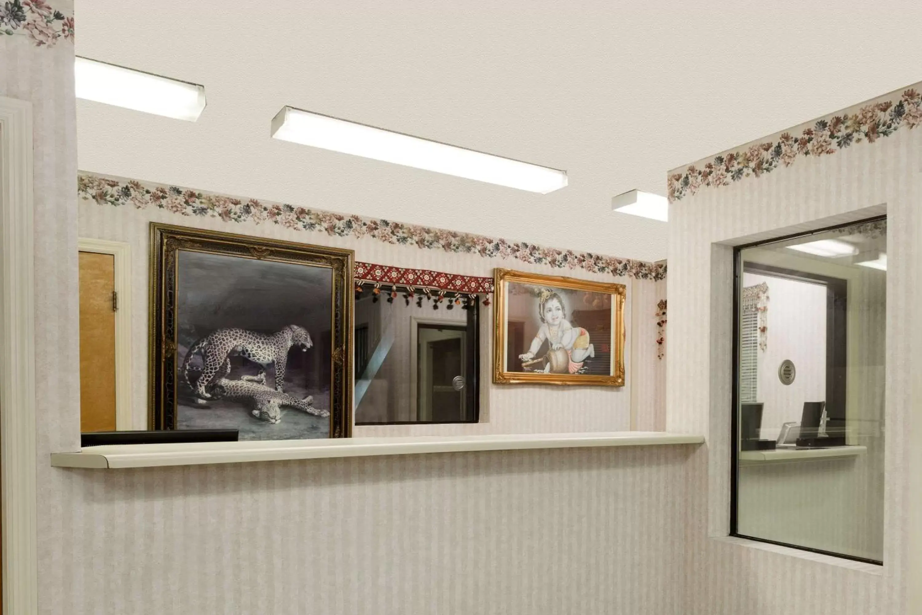 Lobby or reception in Super 8 by Wyndham Ashburn Lobby or reception in Super 8 by Wyndham Ashburn