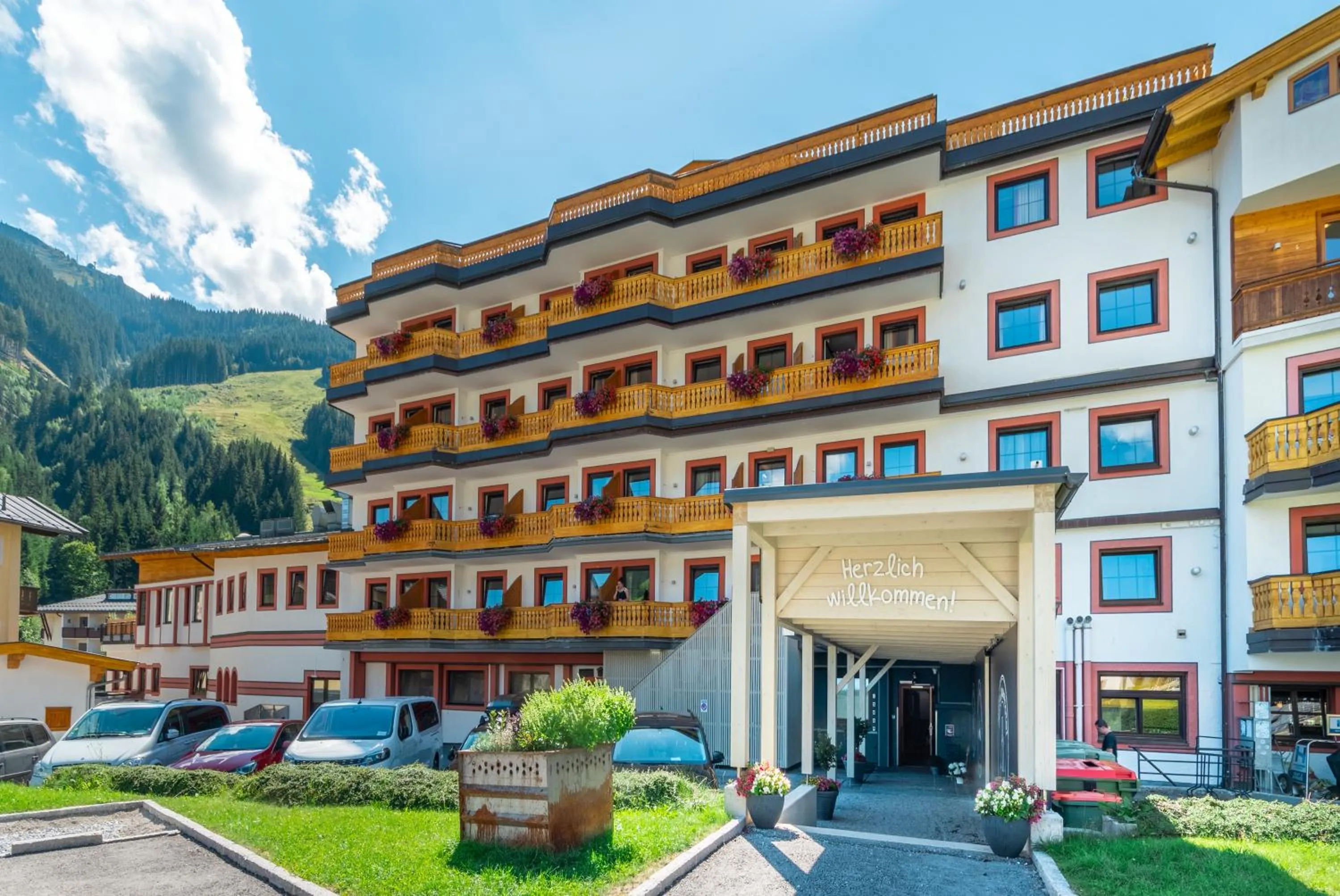 Property building in JUFA Alpenhotel Saalbach