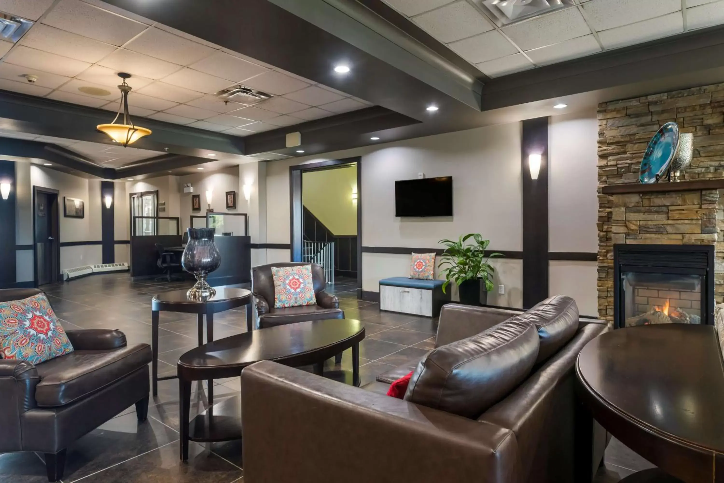 Lobby or reception in Best Western Plus Chocolate Lake Hotel - Halifax Lobby or reception in Best Western Plus Chocolate Lake Hotel - Halifax
