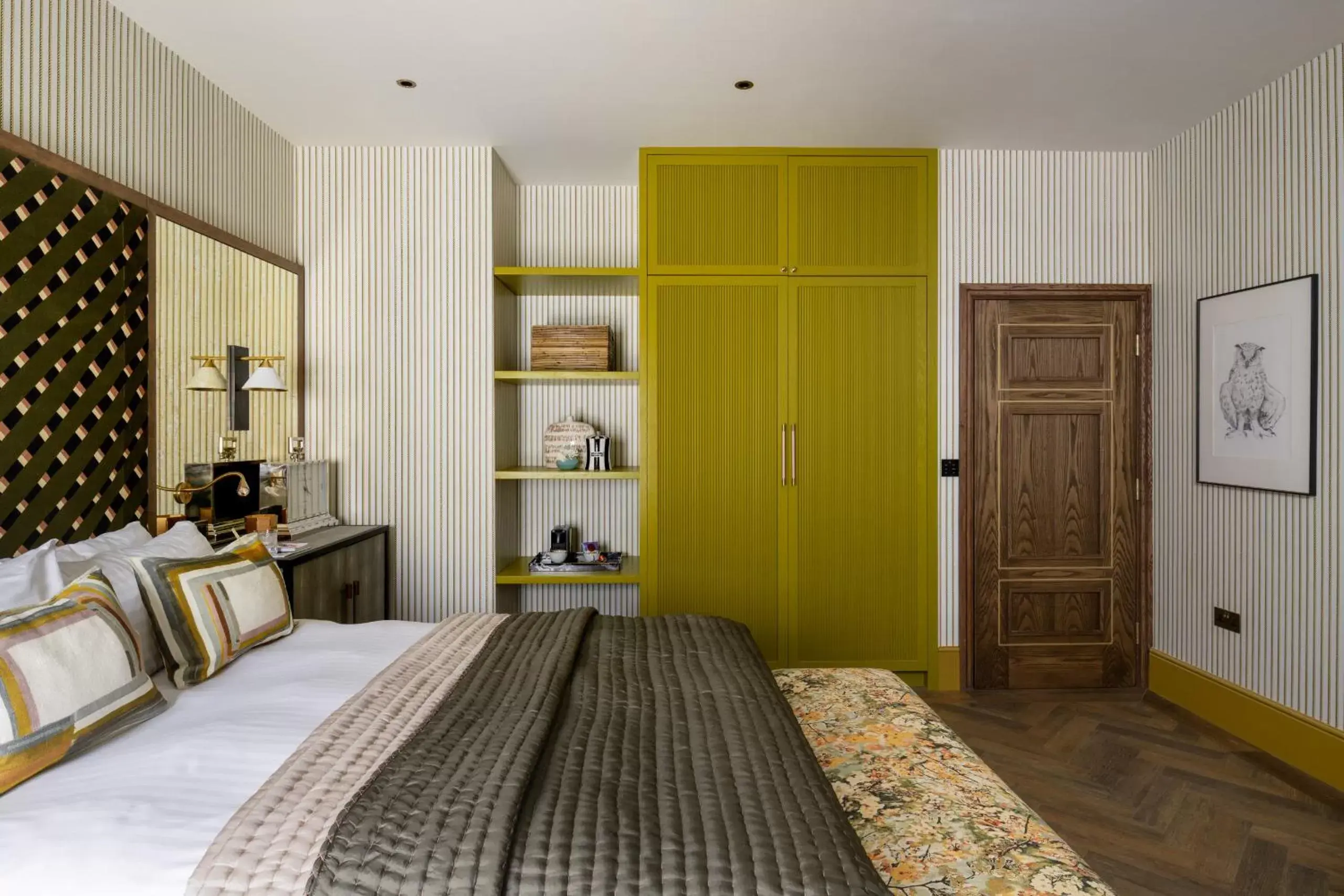 Bedroom, Bed in Charlton Hall Estate