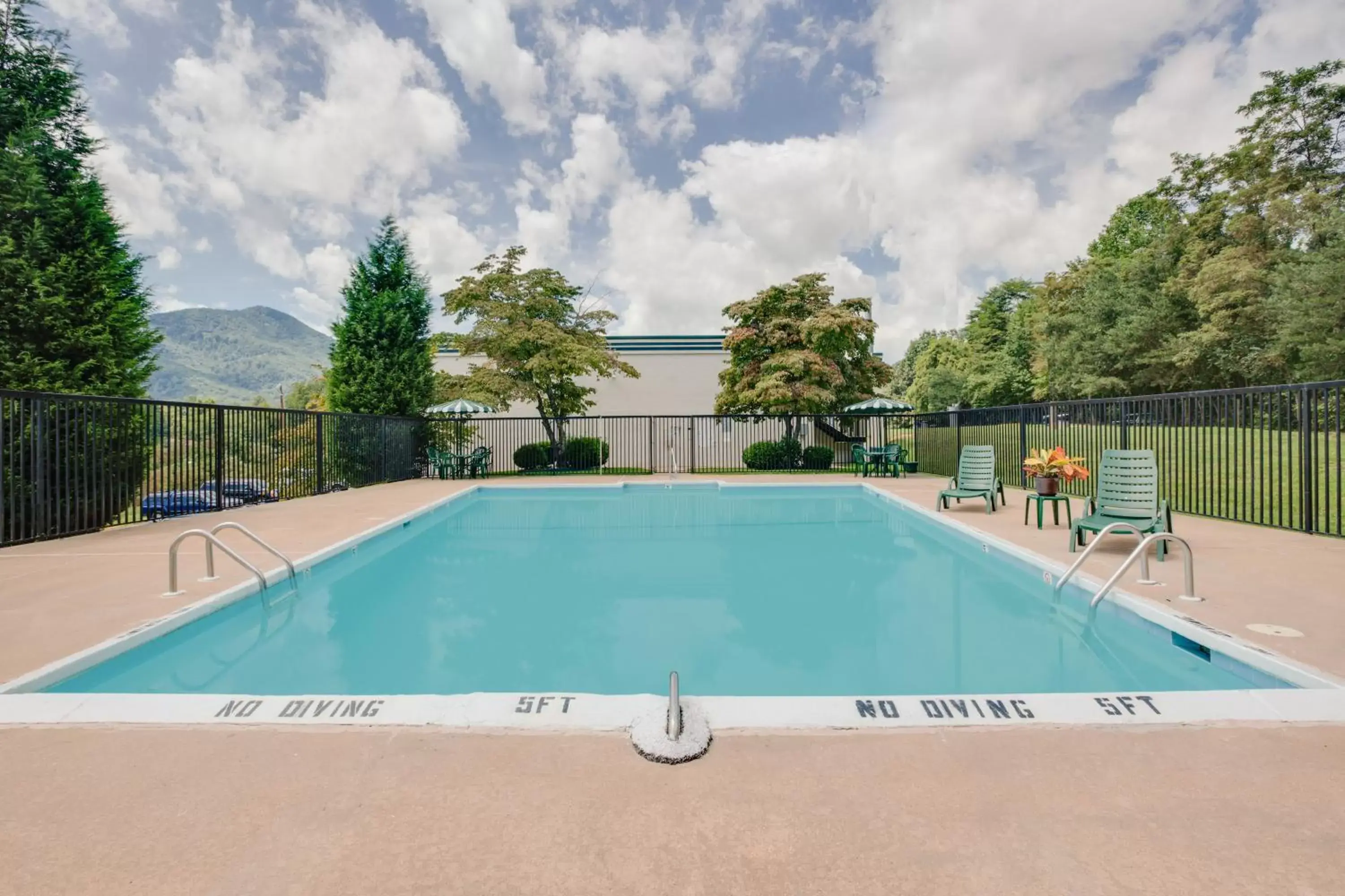 Swimming Pool in Days Inn by Wyndham Asheville West
