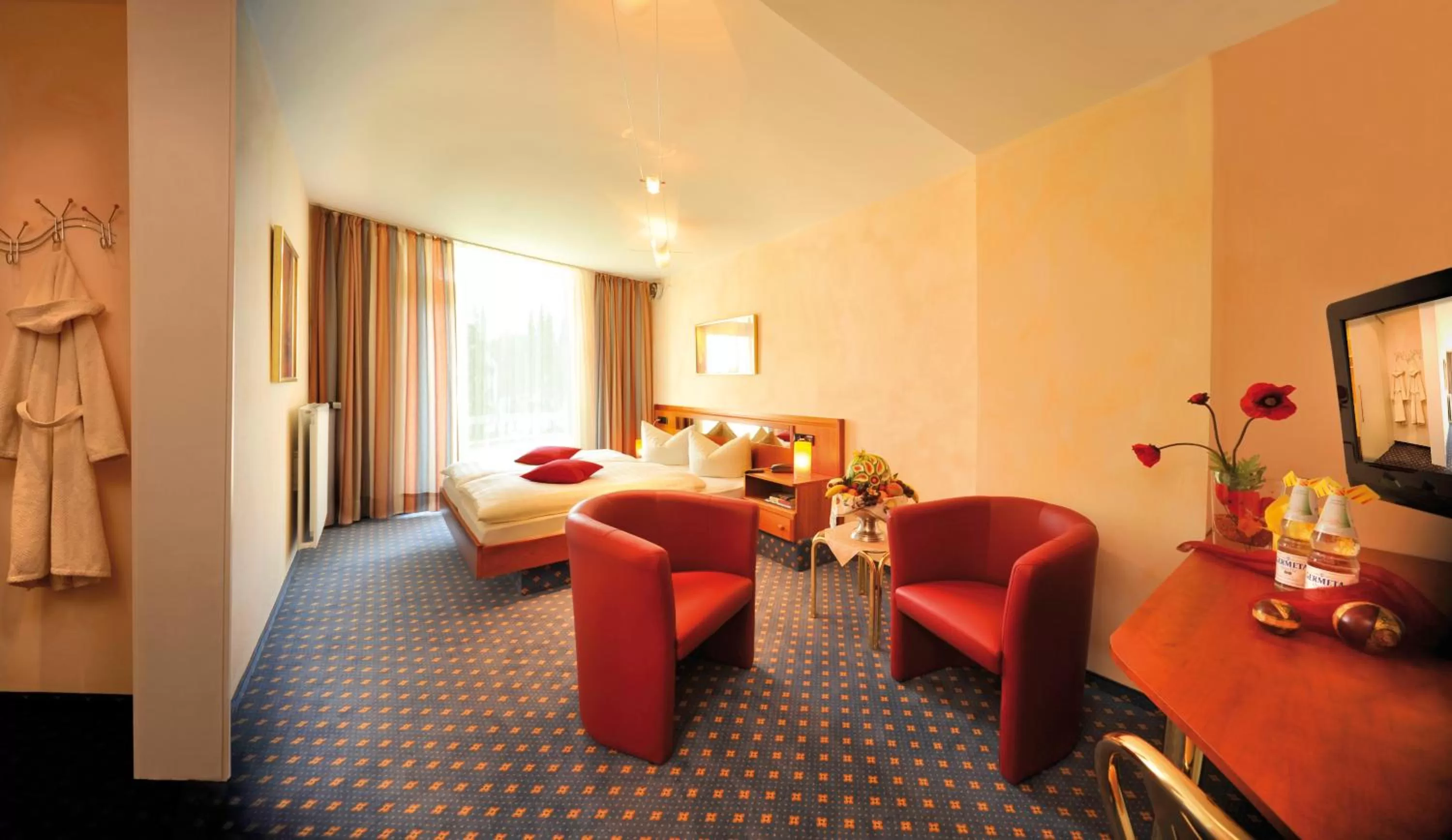 Standard Twin Room with Mountain View in Hotel Hochsauerland 2010