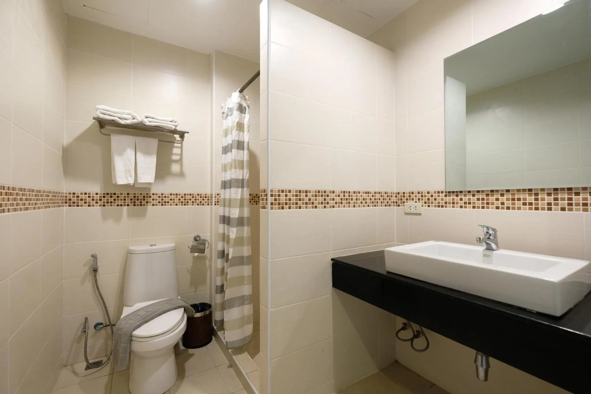 Shower in Wongamat Privacy Residence, Pattaya