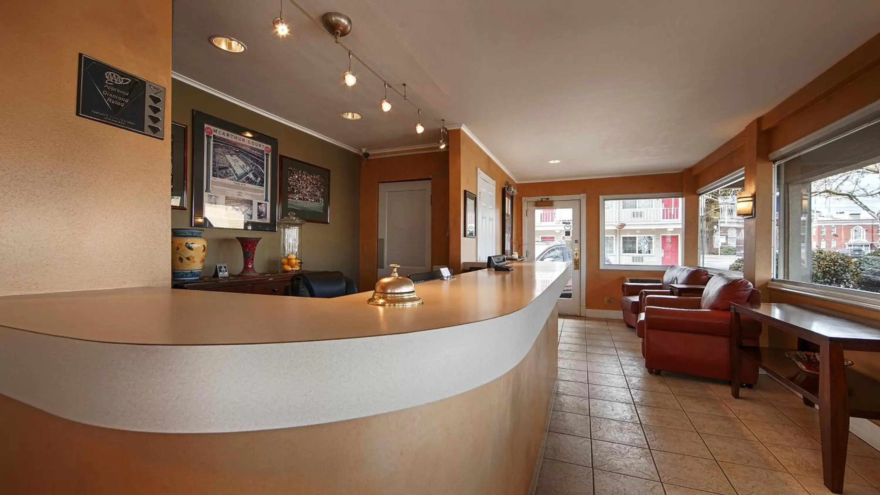 Lobby or reception in Campus Inn & Suites Eugene Downtown Lobby or reception in Campus Inn & Suites Eugene Downtown