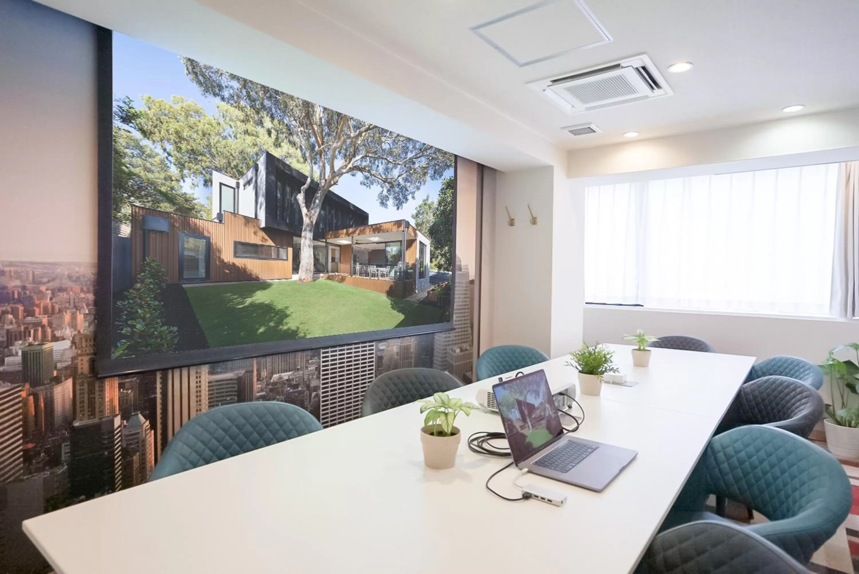 Meeting/conference room in Feel Osaka Yu