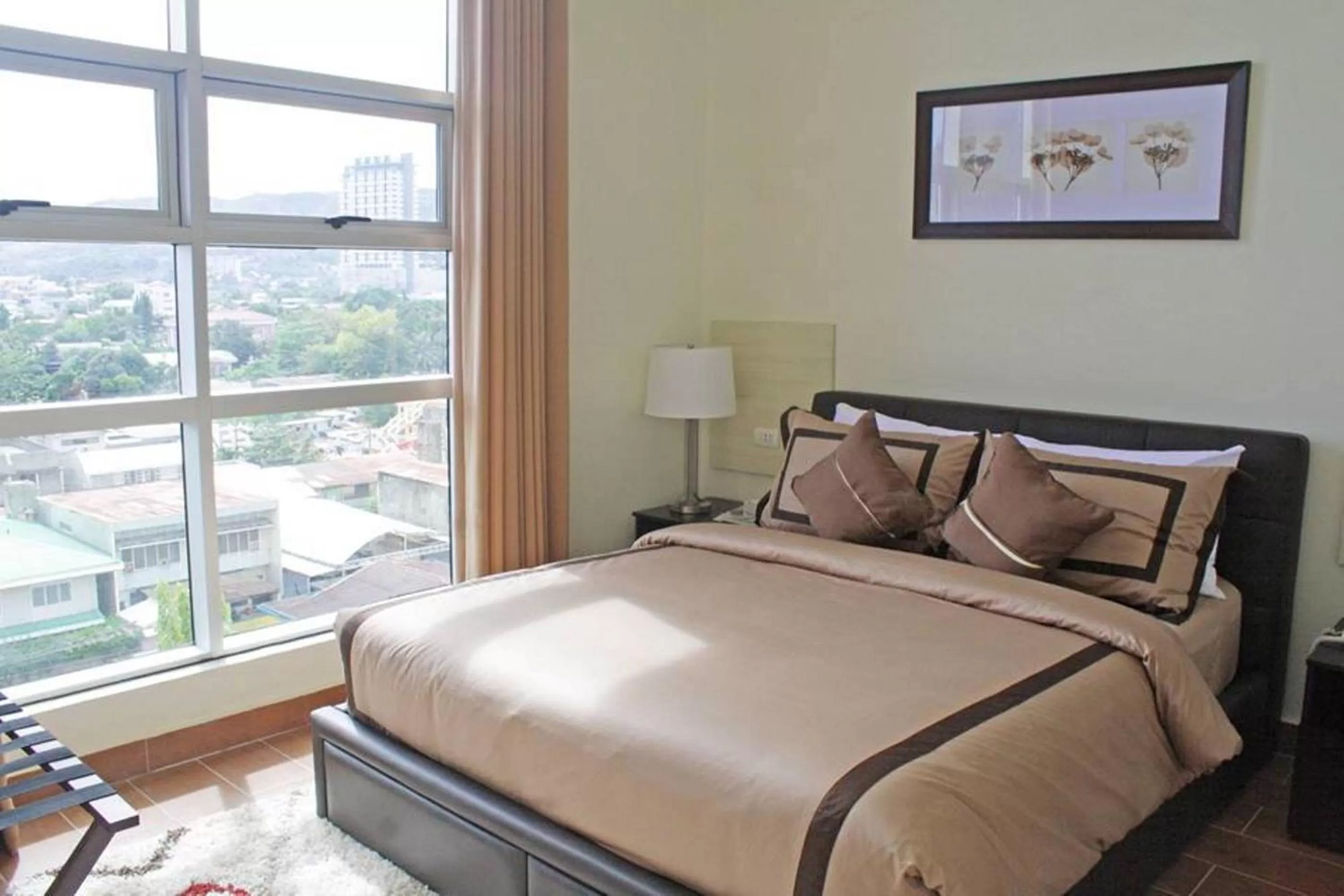 Bedroom, Bed in Hamersons Hotel Cebu