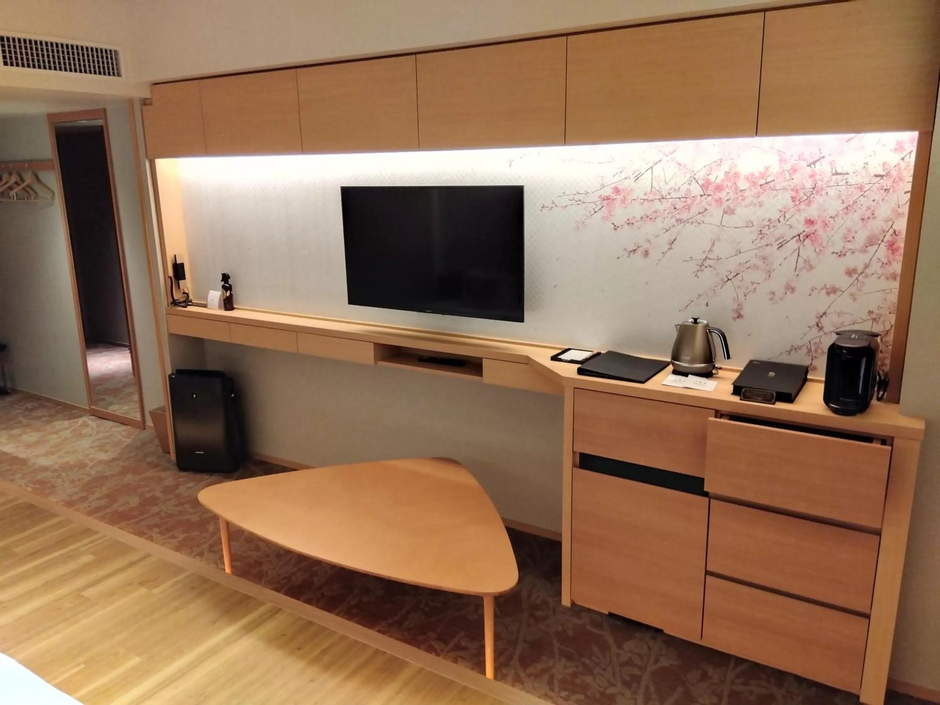 Photo of the whole room in KAYA Kyoto Nijo Castle, BW Signature Collection by Best Western