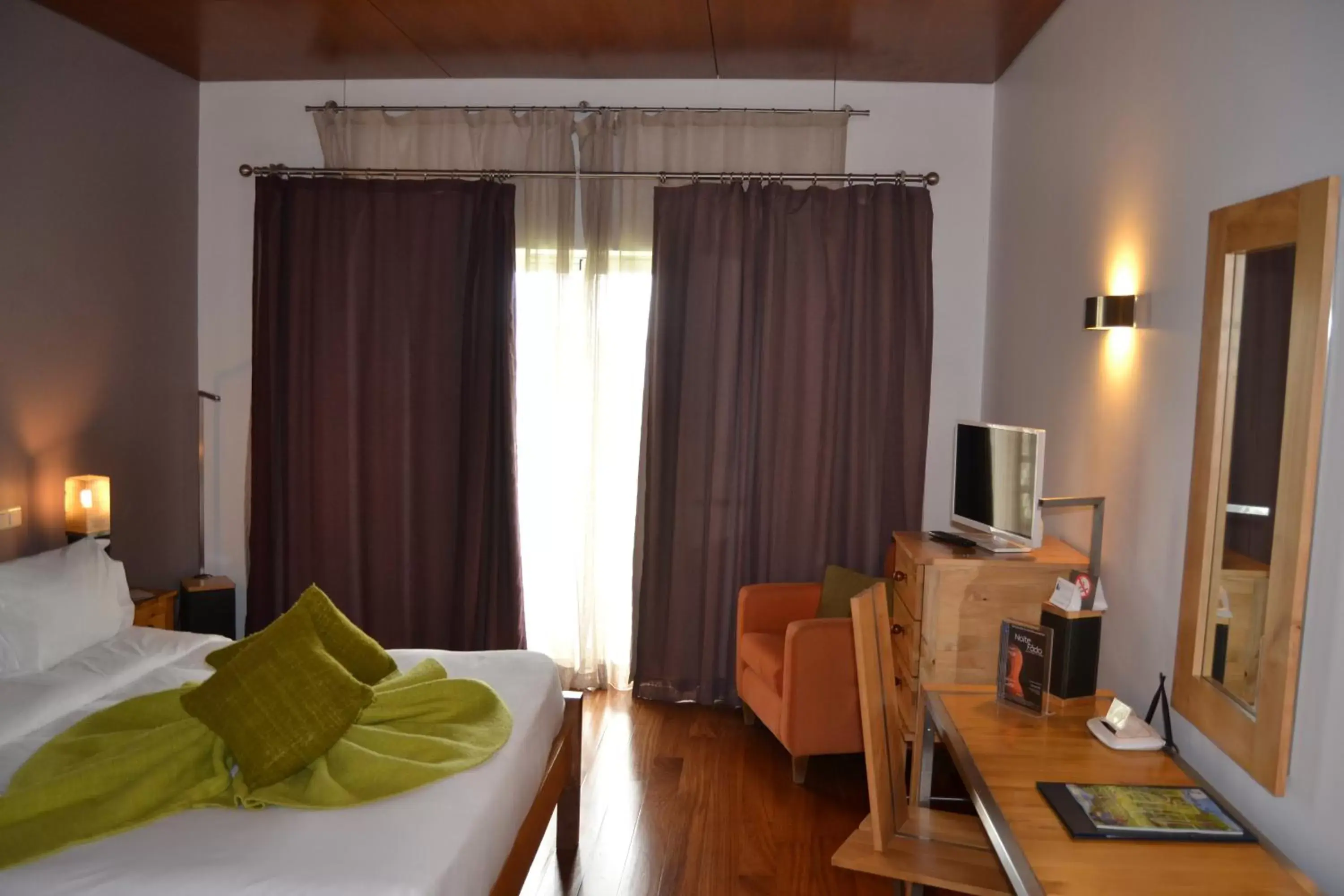 Bedroom, Bed in Pousada de Angra do Heroismo Castelo de S. Sebastiao Bedroom, Bed in Pousada de Angra do Heroismo Castelo de S. Sebastiao