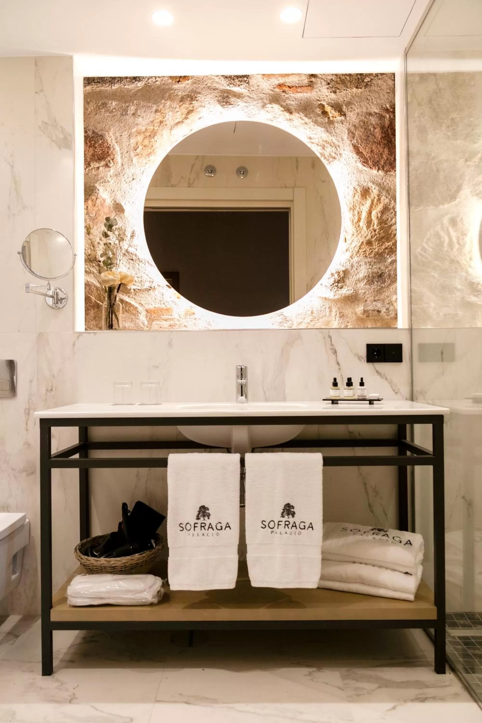 Bathroom in Sofraga Palacio