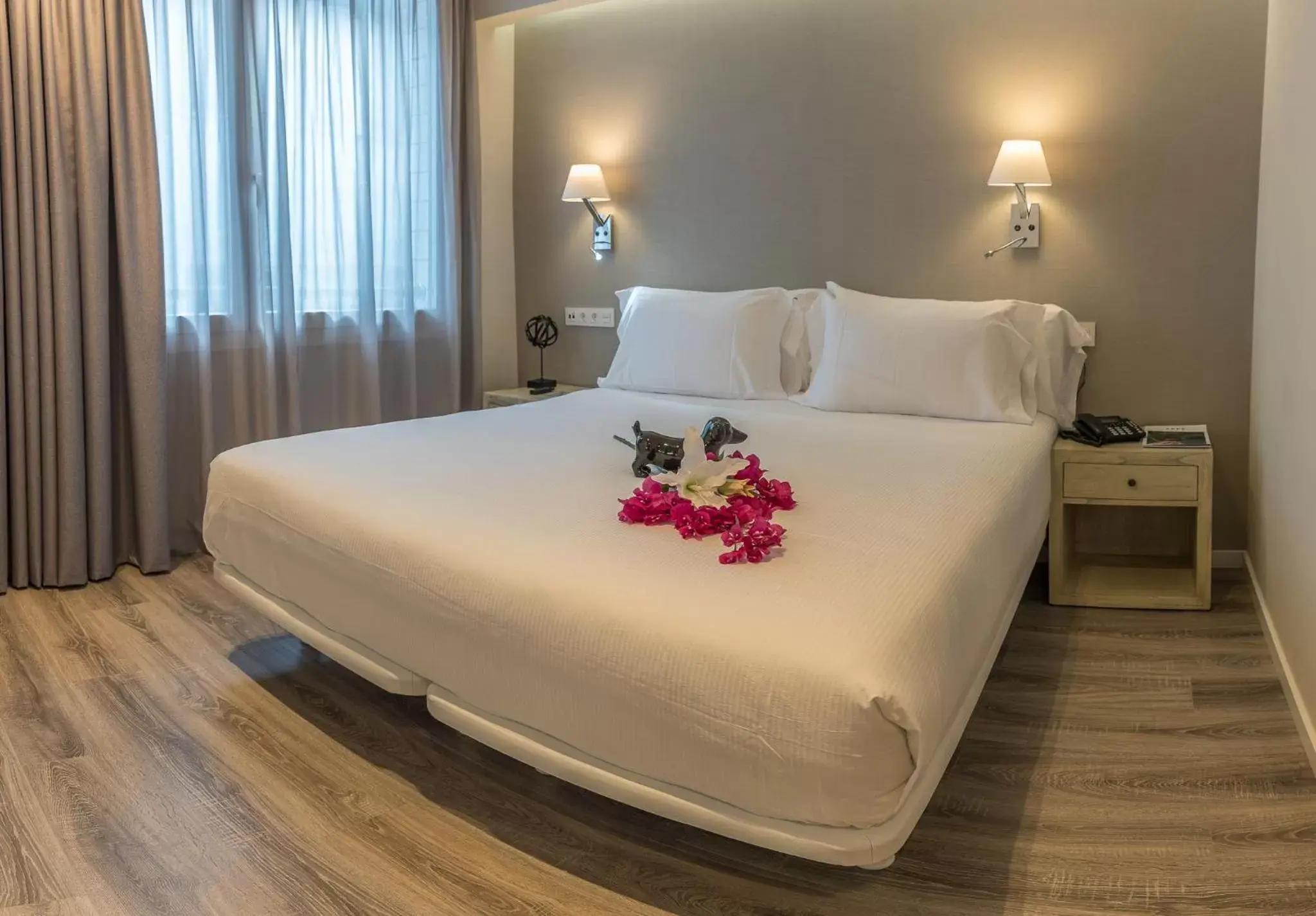 Bed in Bilbao City Center by abba Suites