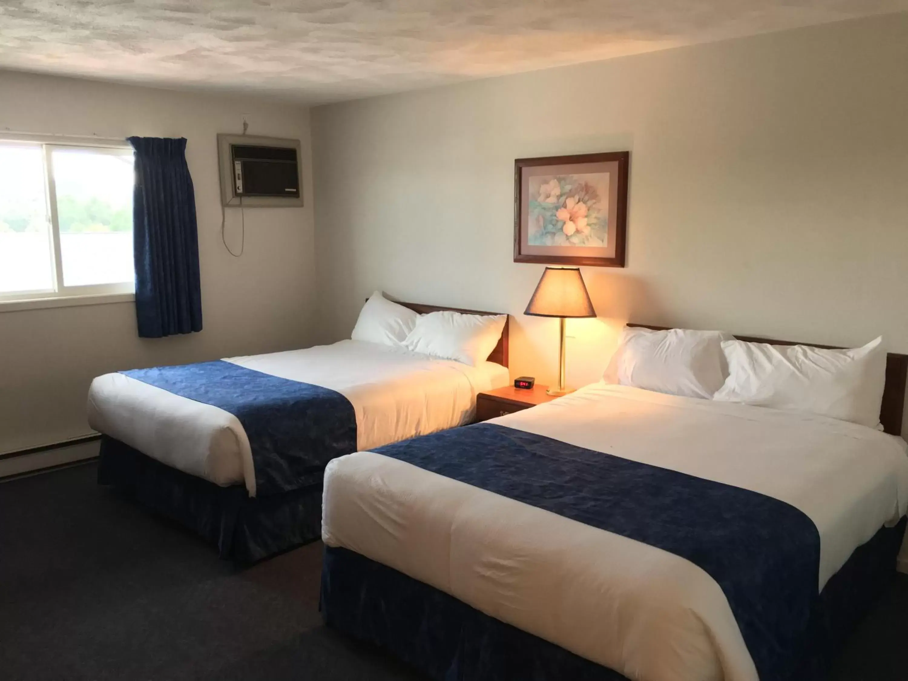 Room with Two Queen Beds - Second Floor in Fairway Inn