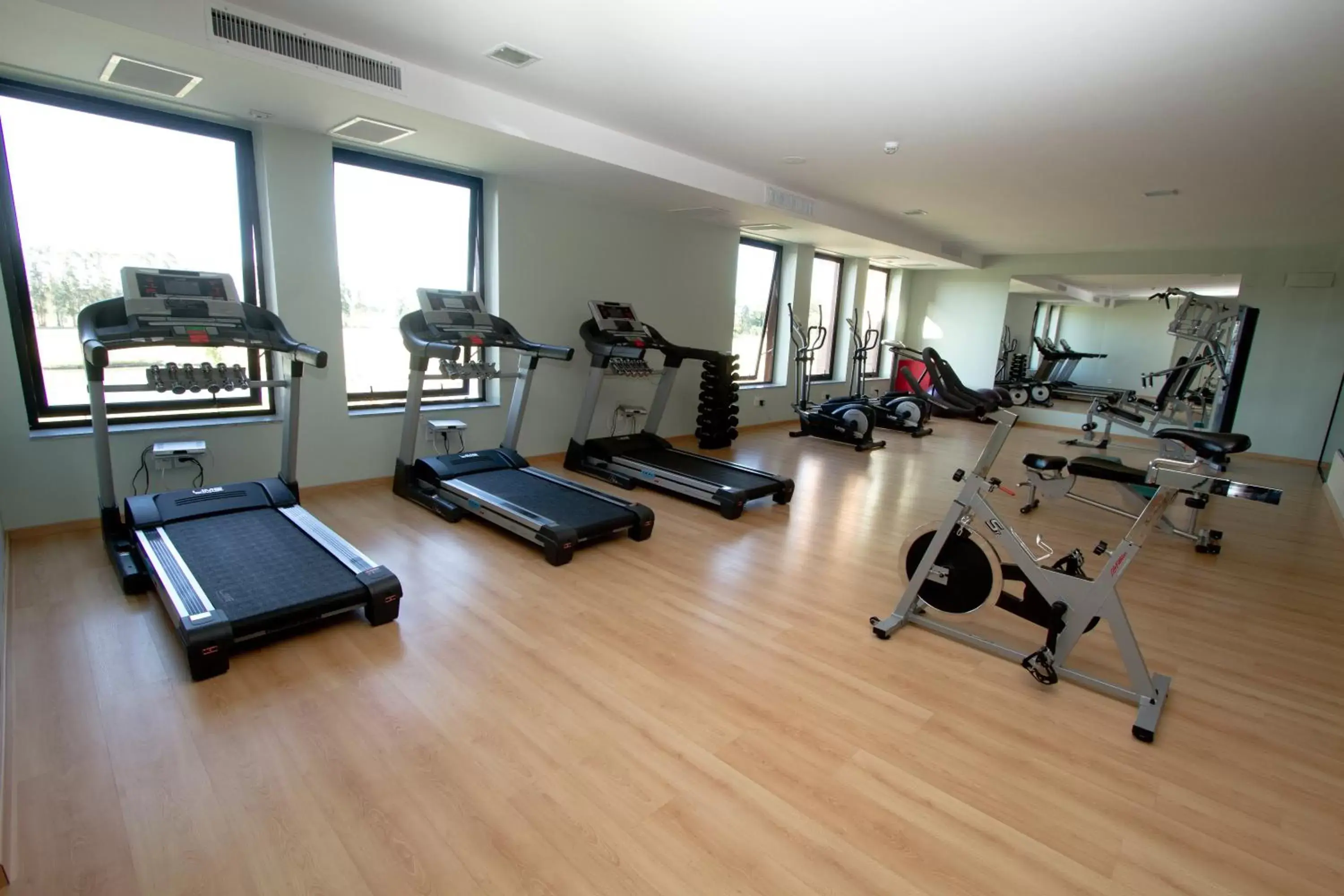 Day, Fitness Center/Facilities in Regency Park Hotel