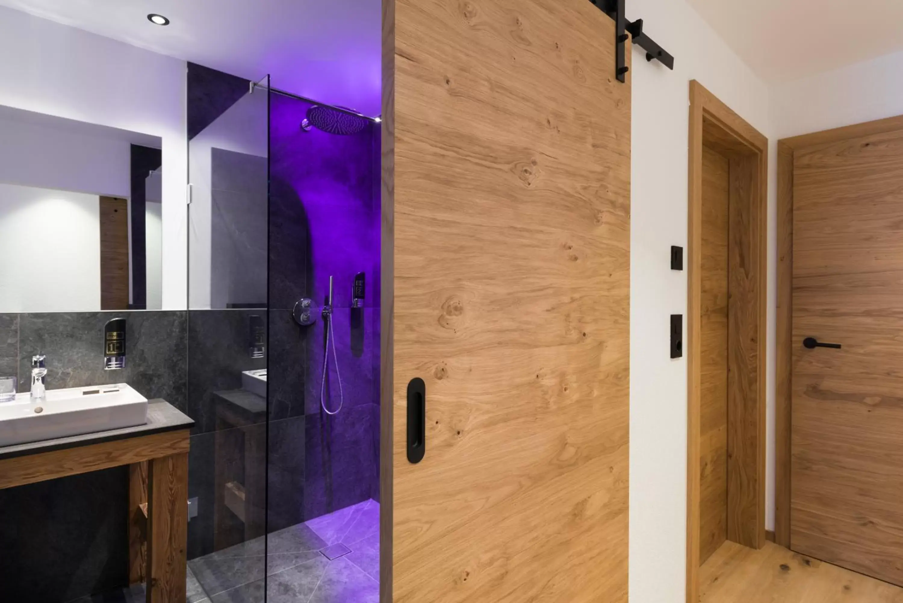 Standard Double Room in Boutiquehotel die Alpbacherin 4 Sterne Superior Standard Double Room in Boutiquehotel die Alpbacherin 4 Sterne Superior