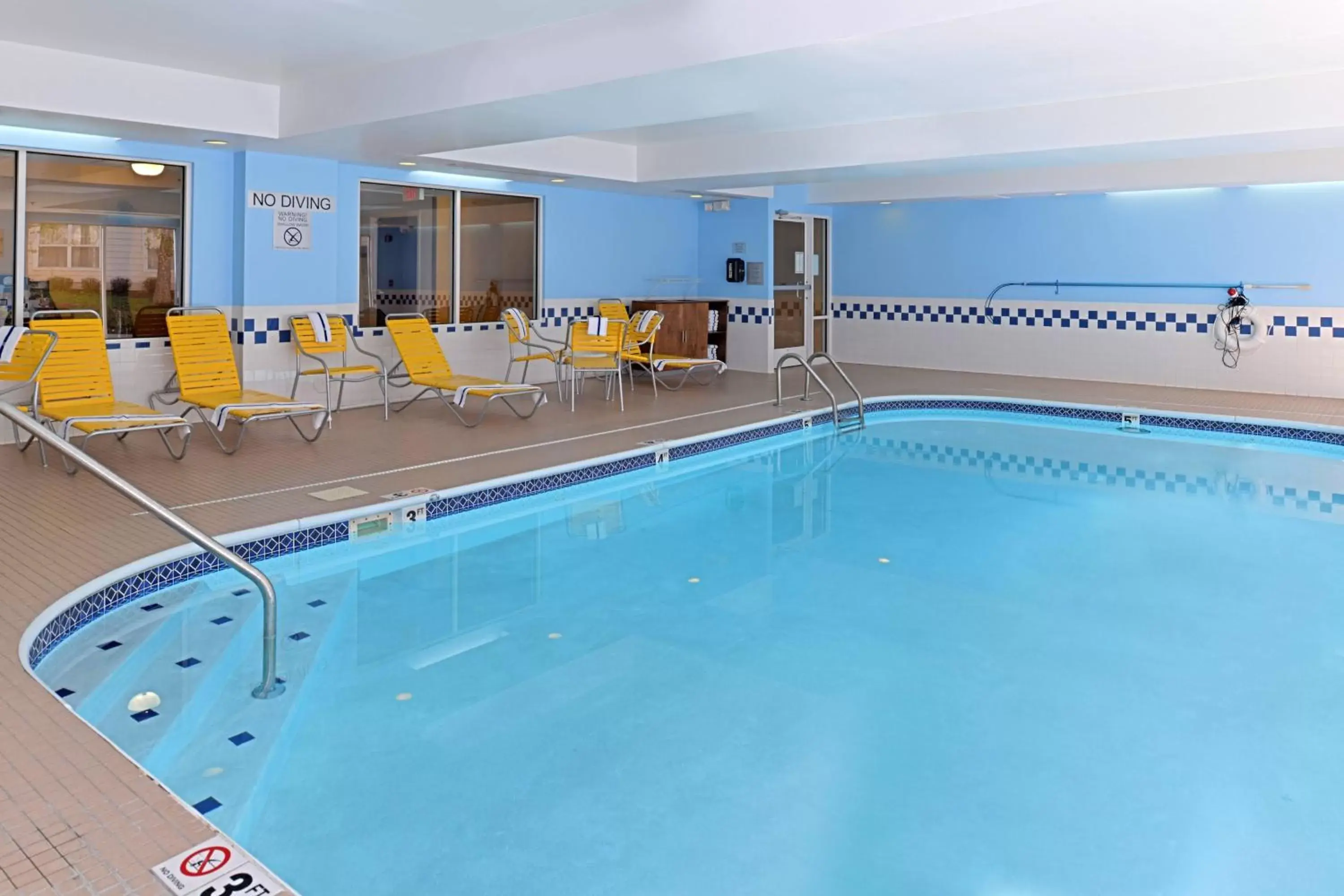 Swimming Pool in Fairfield Inn and Suites by Marriott Dayton Troy