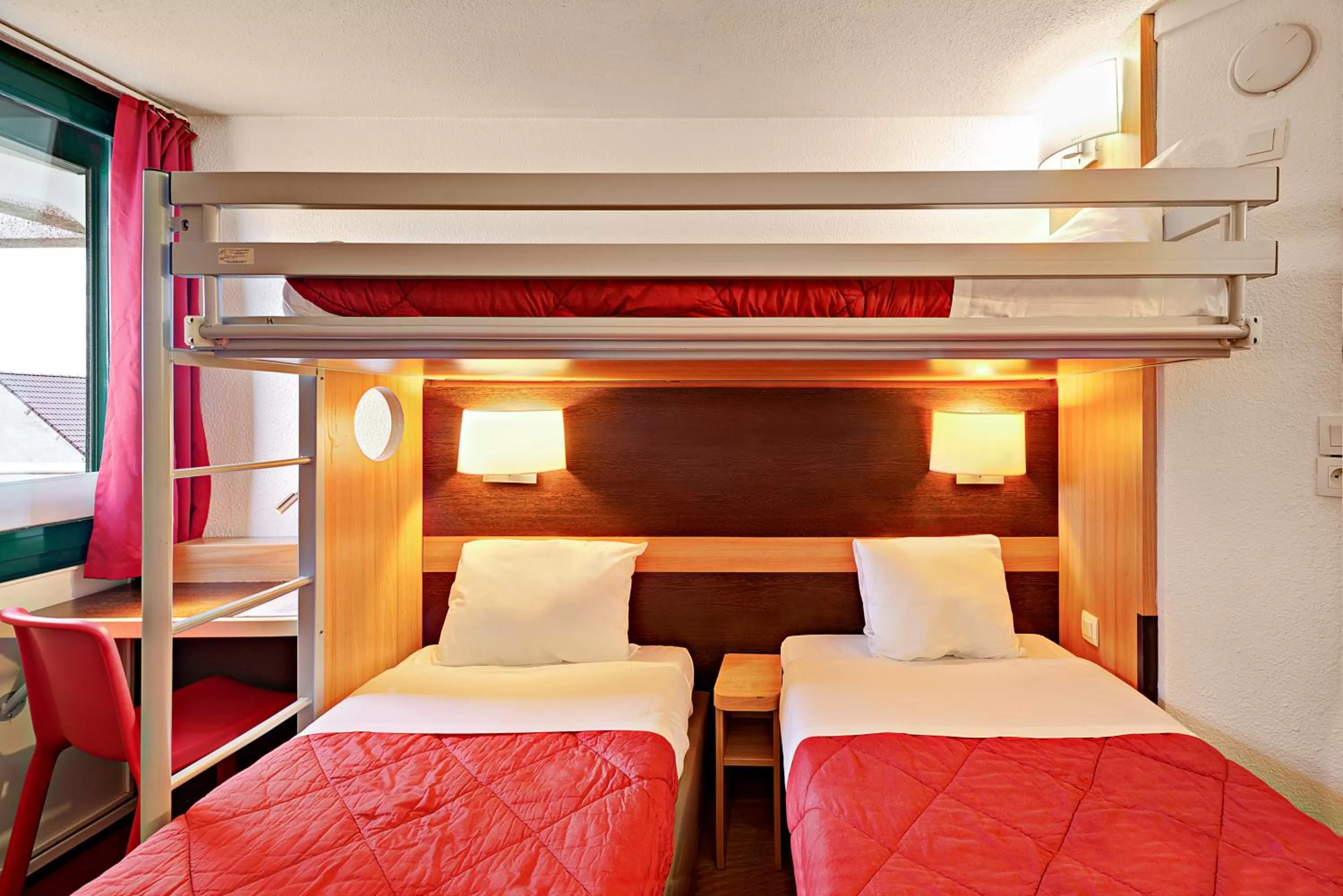 TV and multimedia, Bed in Premiere Classe Rouen Sud - Parc Des Expositions