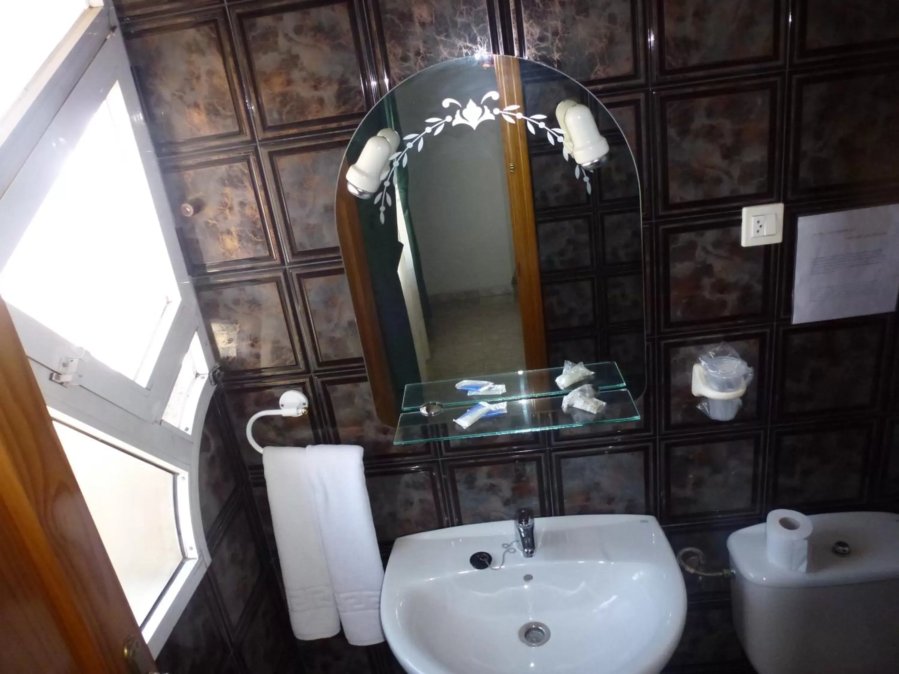 Toilet, Bathroom in Hotel La Moraleda - Complejo Las Delicias