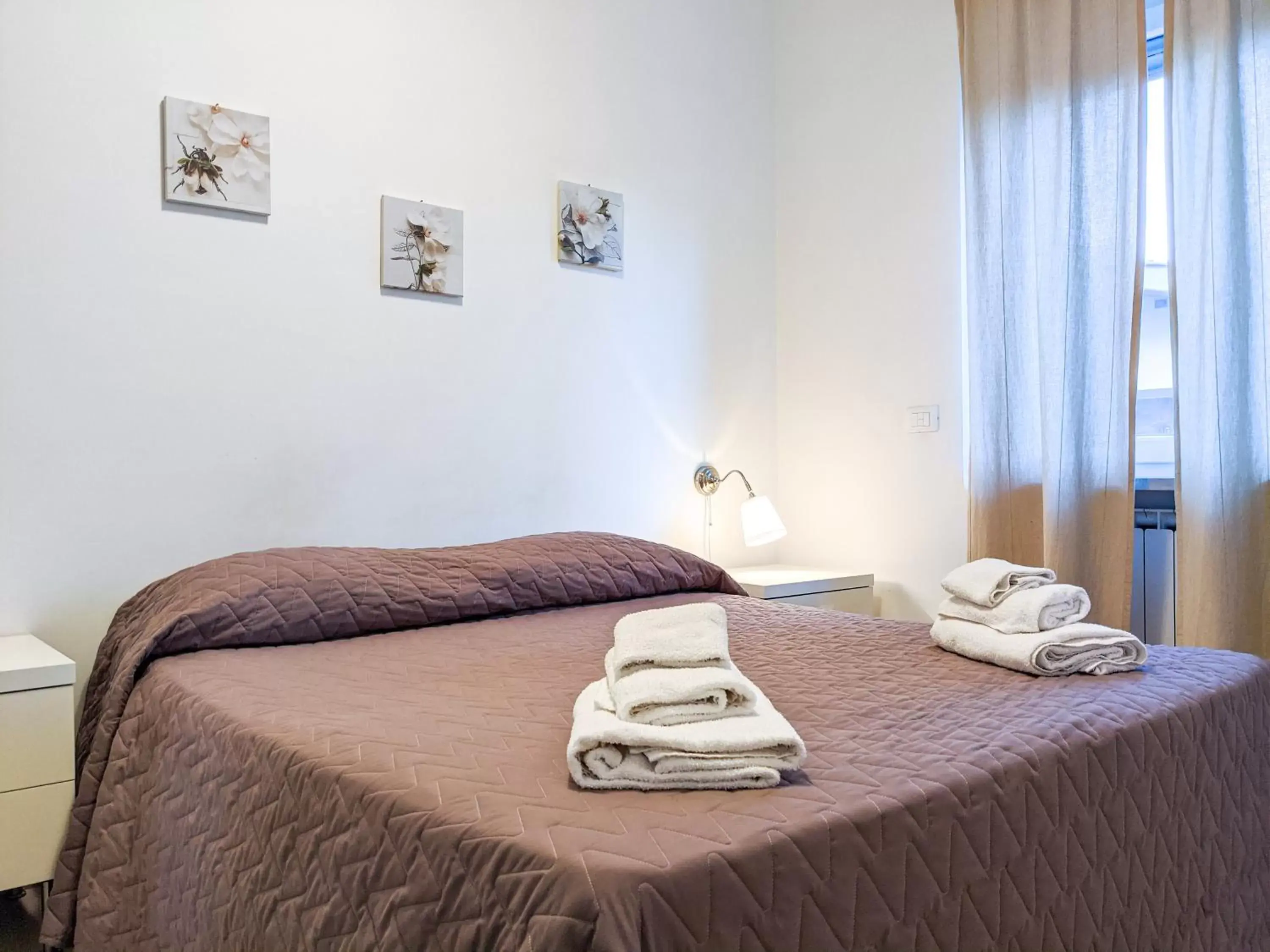 Bed in Isa Residence Fiumicino Airport