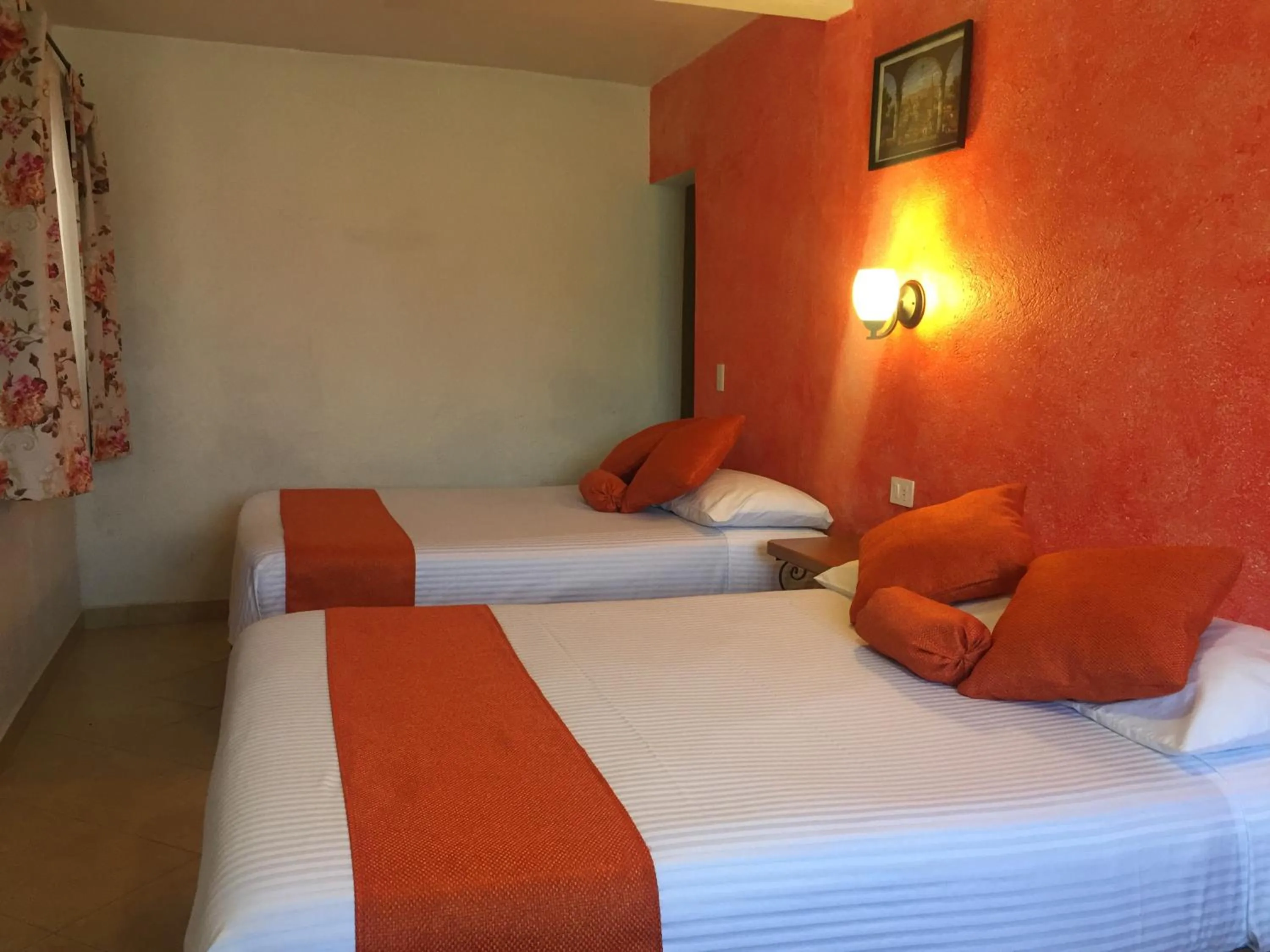 Photo of the whole room, Bed in Hotel RV Park San Ramón