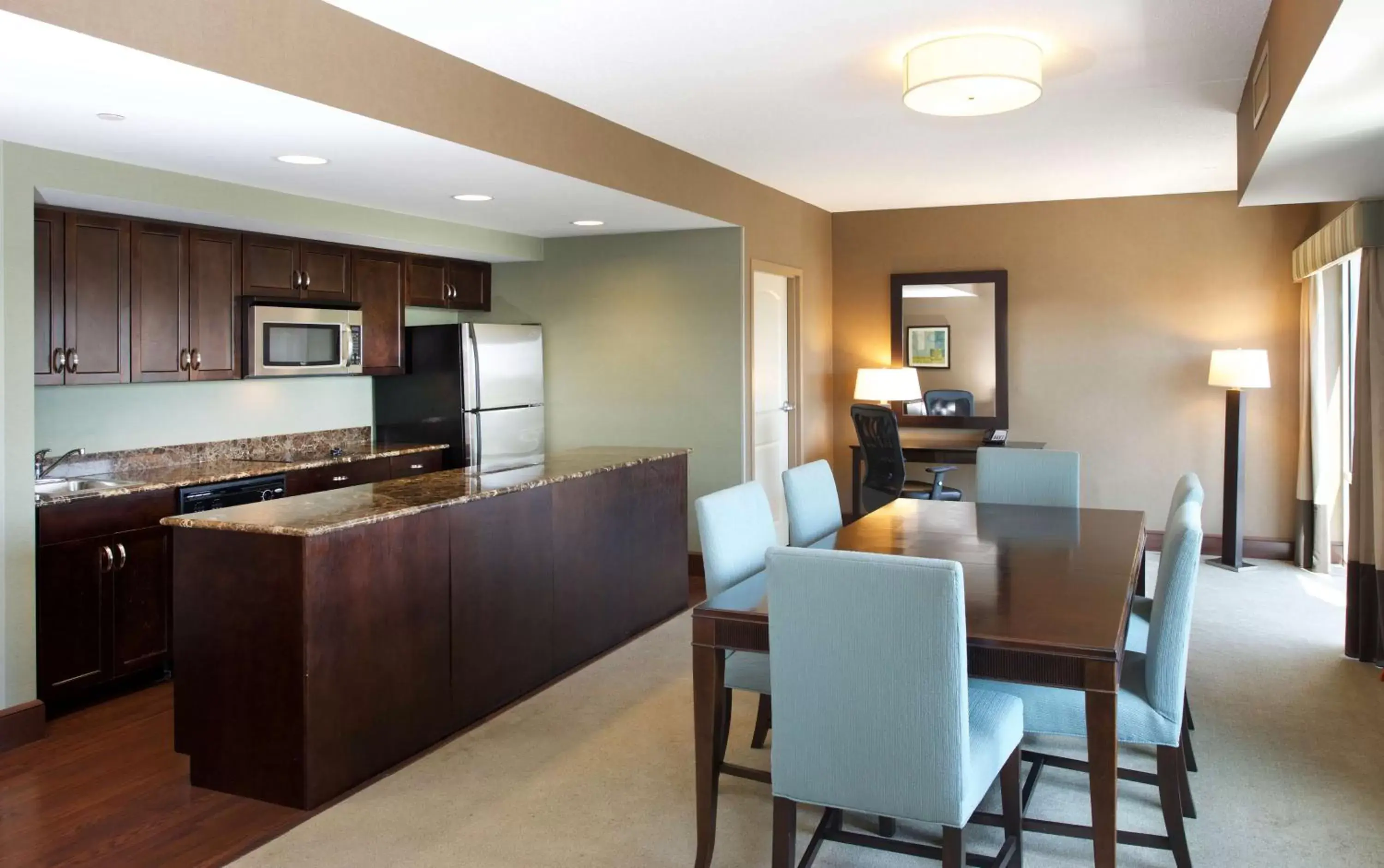 Bedroom, Kitchen/Kitchenette in Homewood Suites by Hilton Pittsburgh-Southpointe