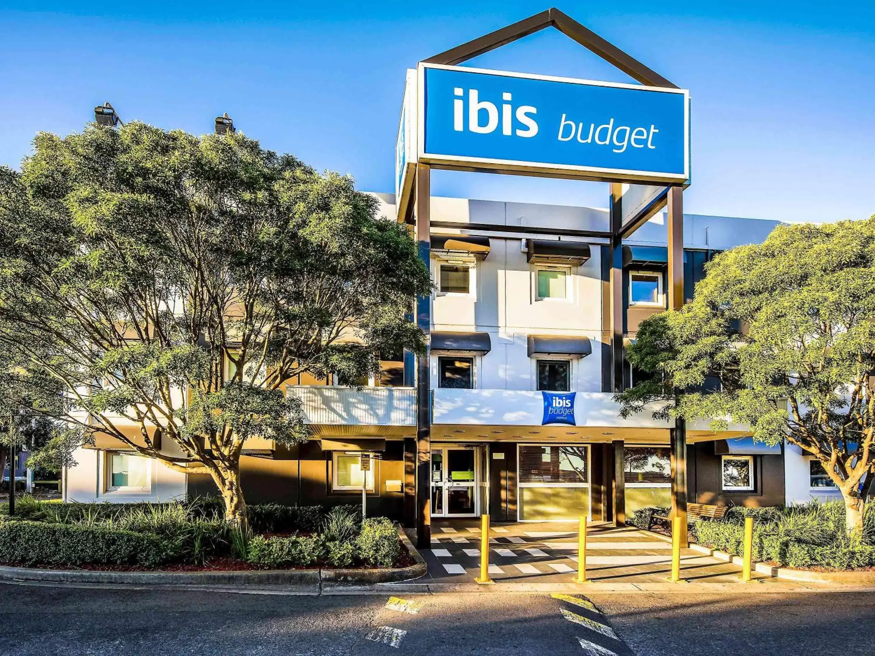 Property building in ibis Budget - St Peters