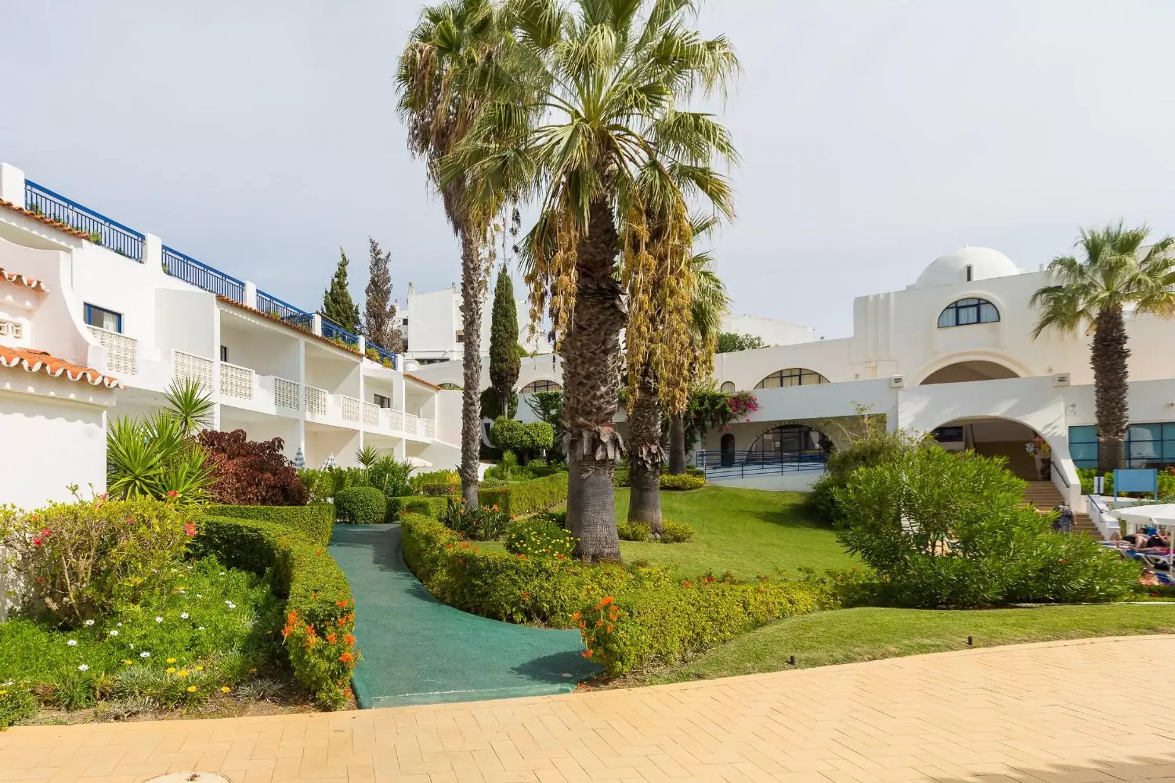 Garden in Grand Muthu Oura View Beach Club