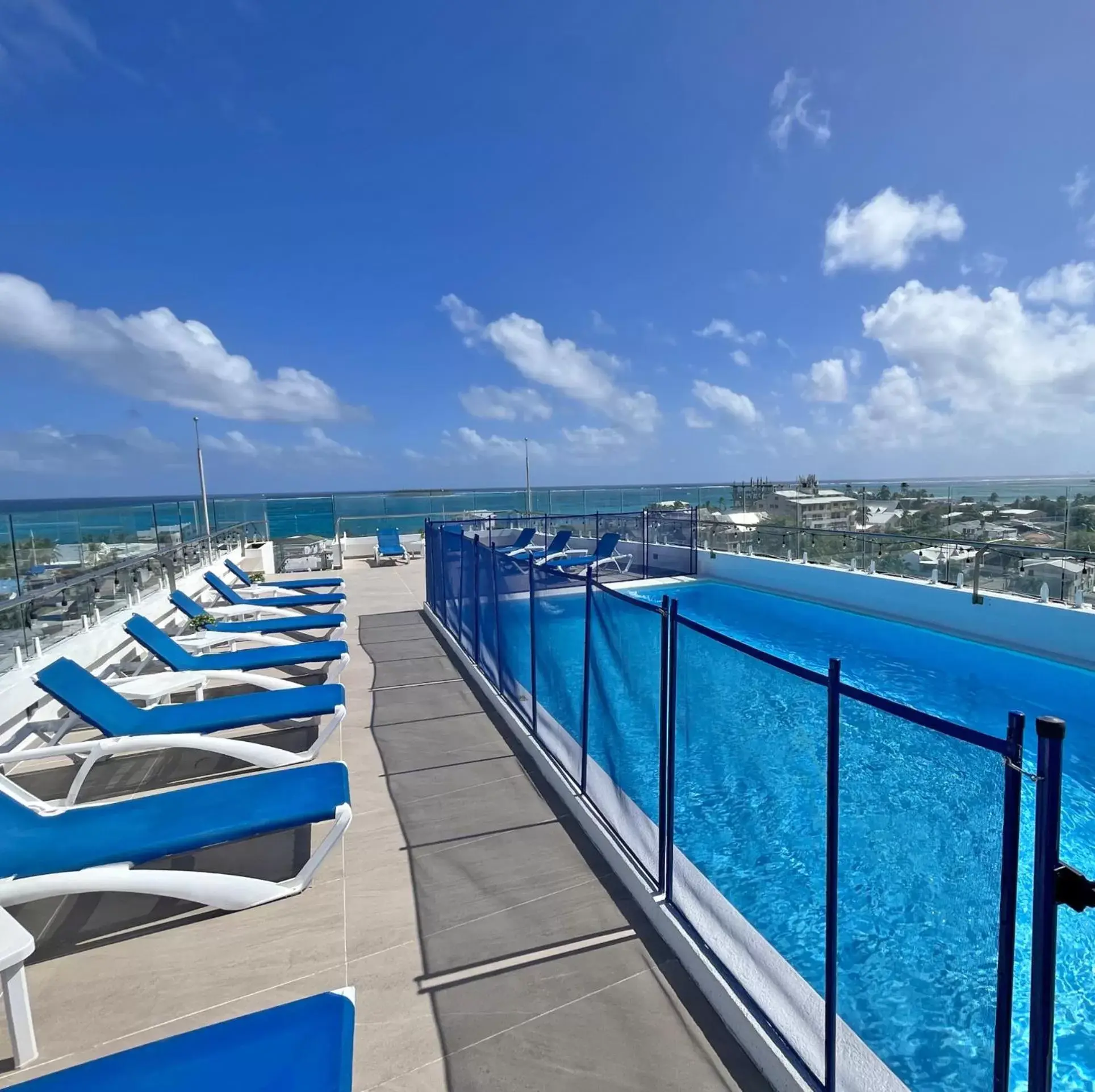 Sea view, Swimming Pool in Azure Lofts & Pool