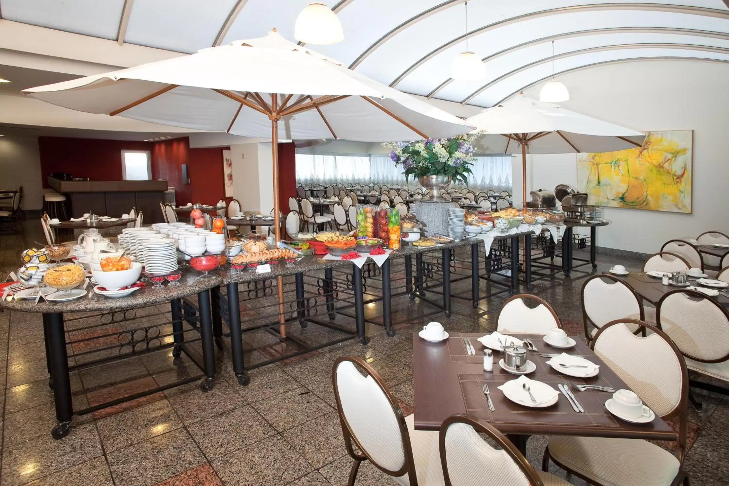 Restaurant/places to eat in Boulevard Plaza Restaurant/places to eat in Boulevard Plaza