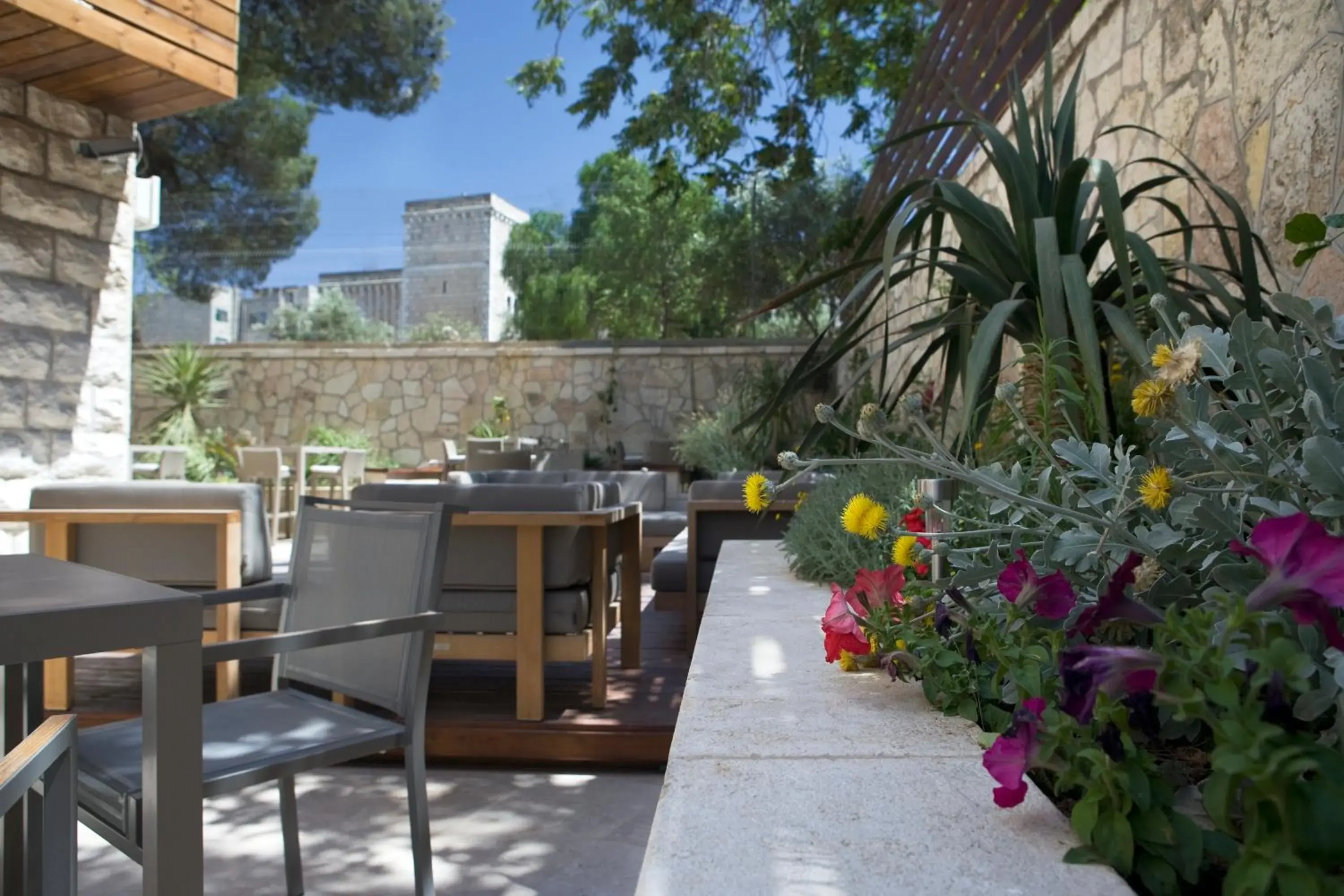 Balcony/Terrace in St. George Hotel