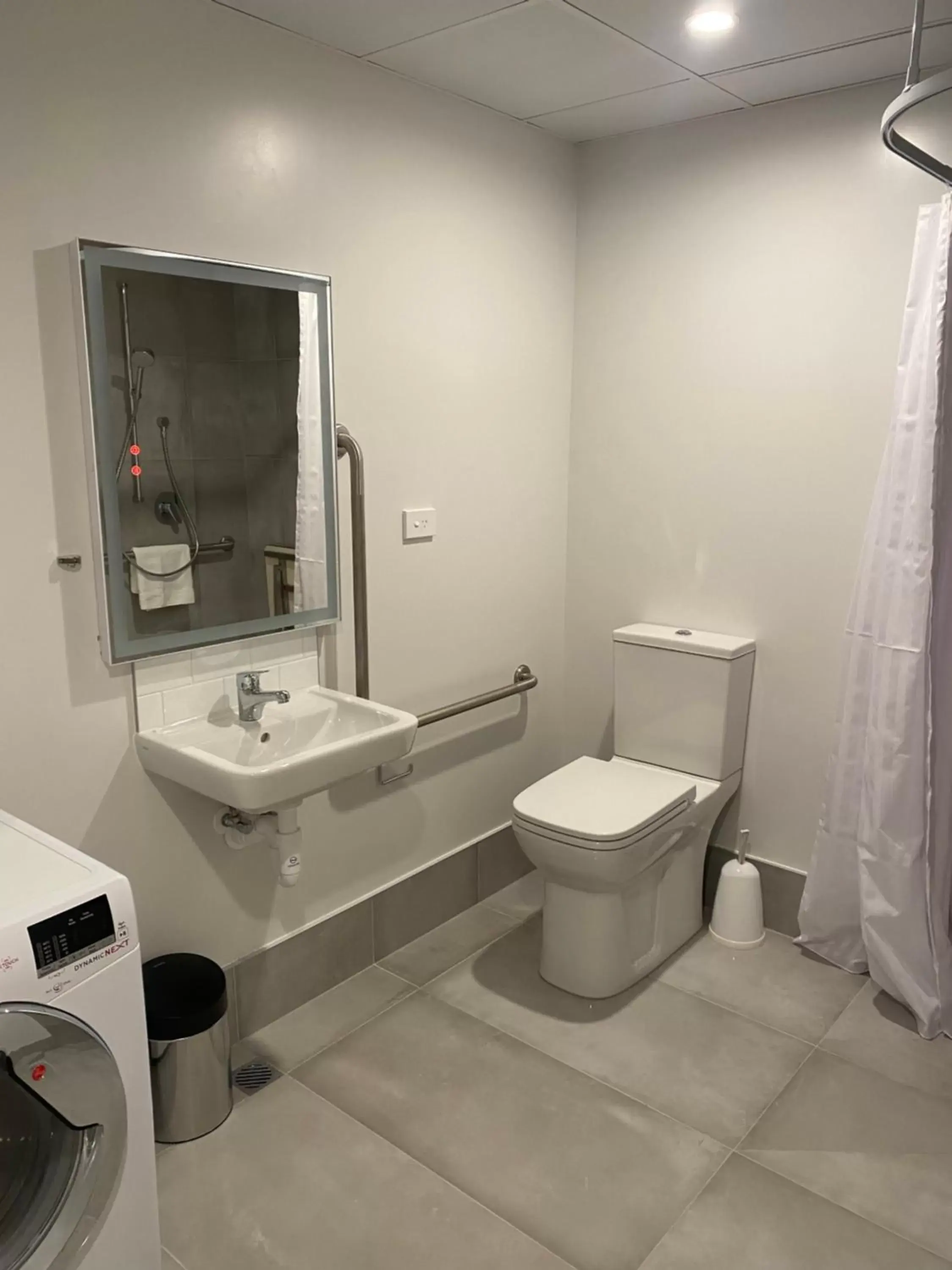 Bathroom in Ramada by Wyndham Wellington Taranaki Street