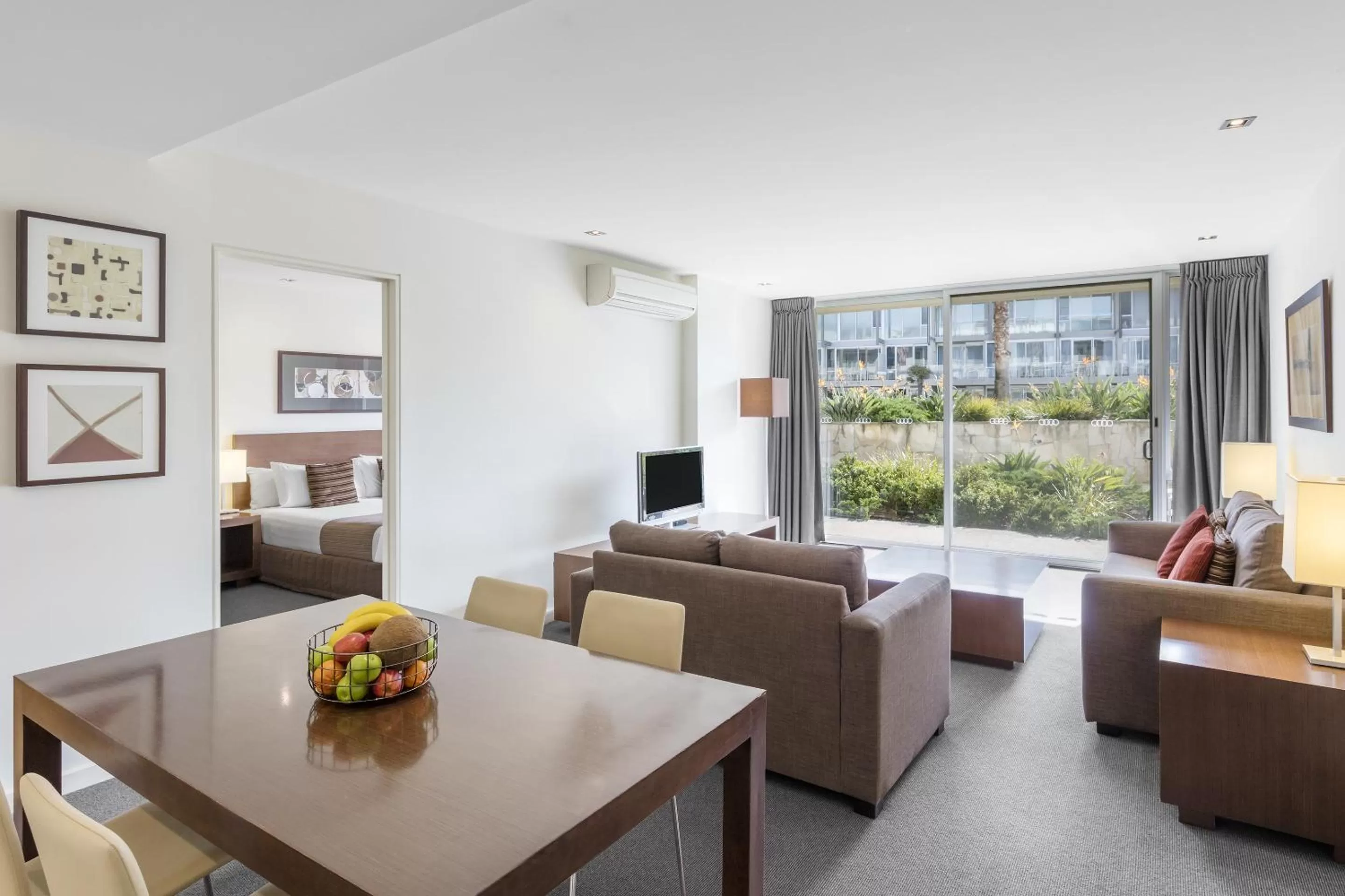 Dining area in Wyndham Resort Torquay