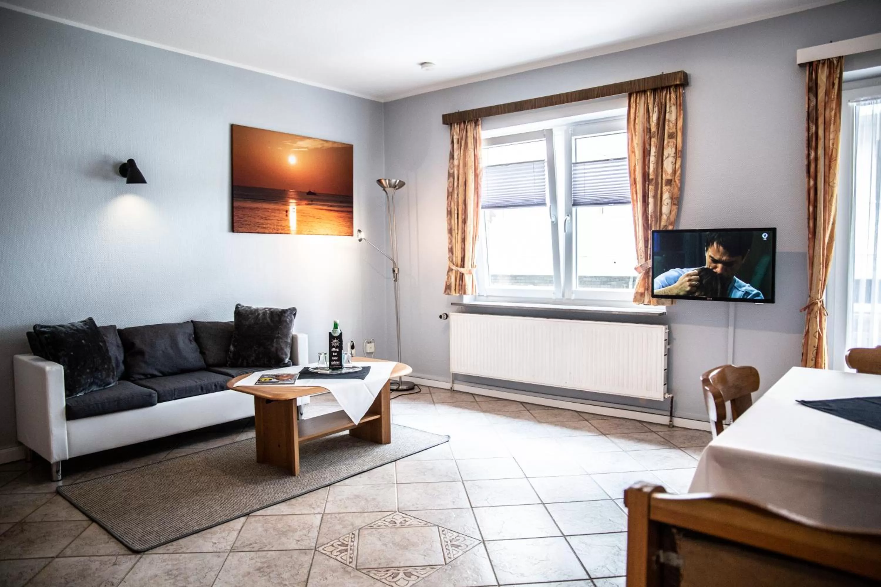 Living room, Bed in Hotel Tum Stüürmann